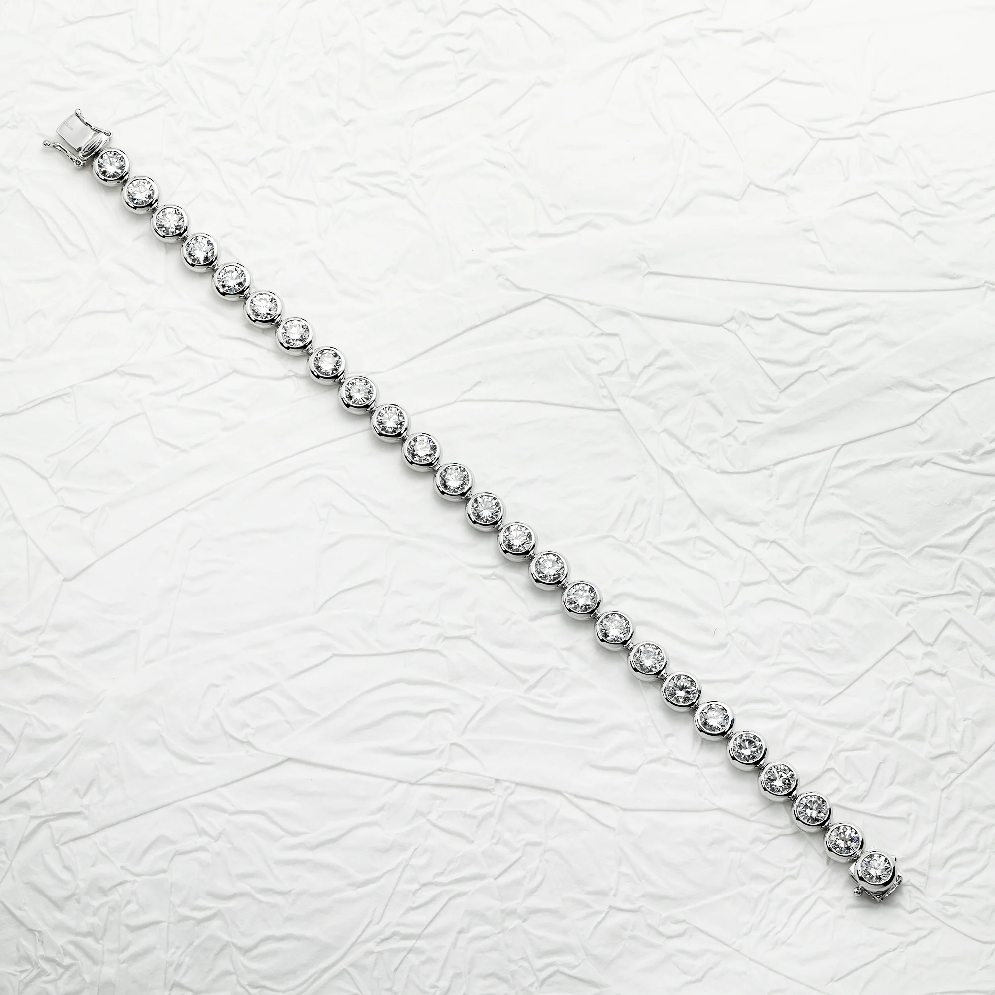 White Gold Bezel Set Round Diamond Tennis Bracelet 8.25ct (6.5"-8.5") - Image 3