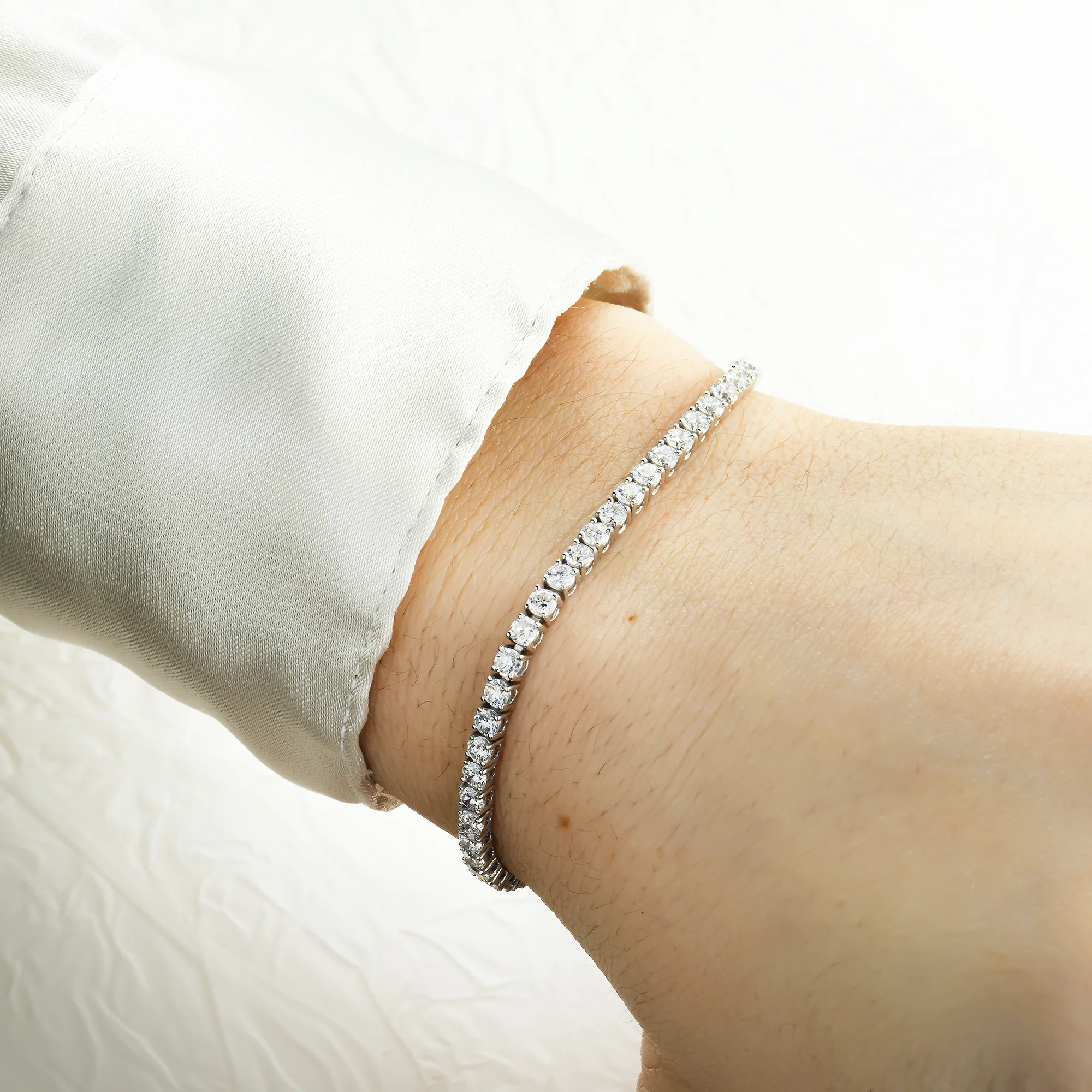 White Gold Round Cut Diamond Tennis Bracelet 4.97ct (6.5"-8.5") - Image 2
