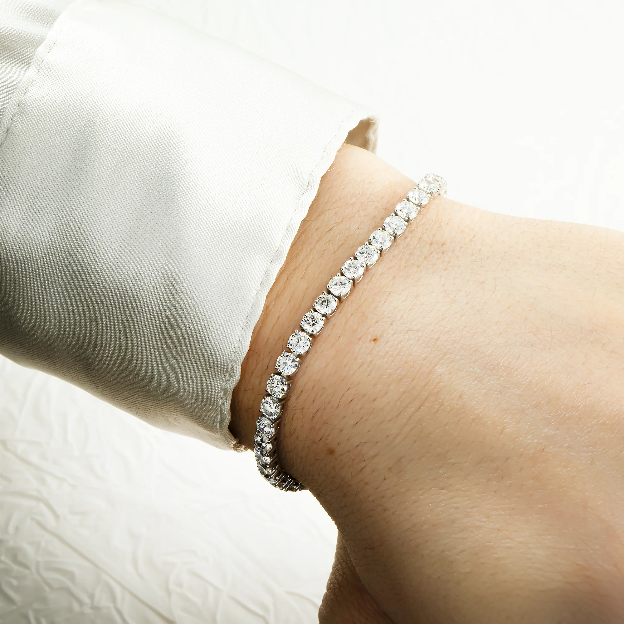 White Gold Round Cut Diamond Tennis Bracelet 9.85ct *Best Seller* - Image 2