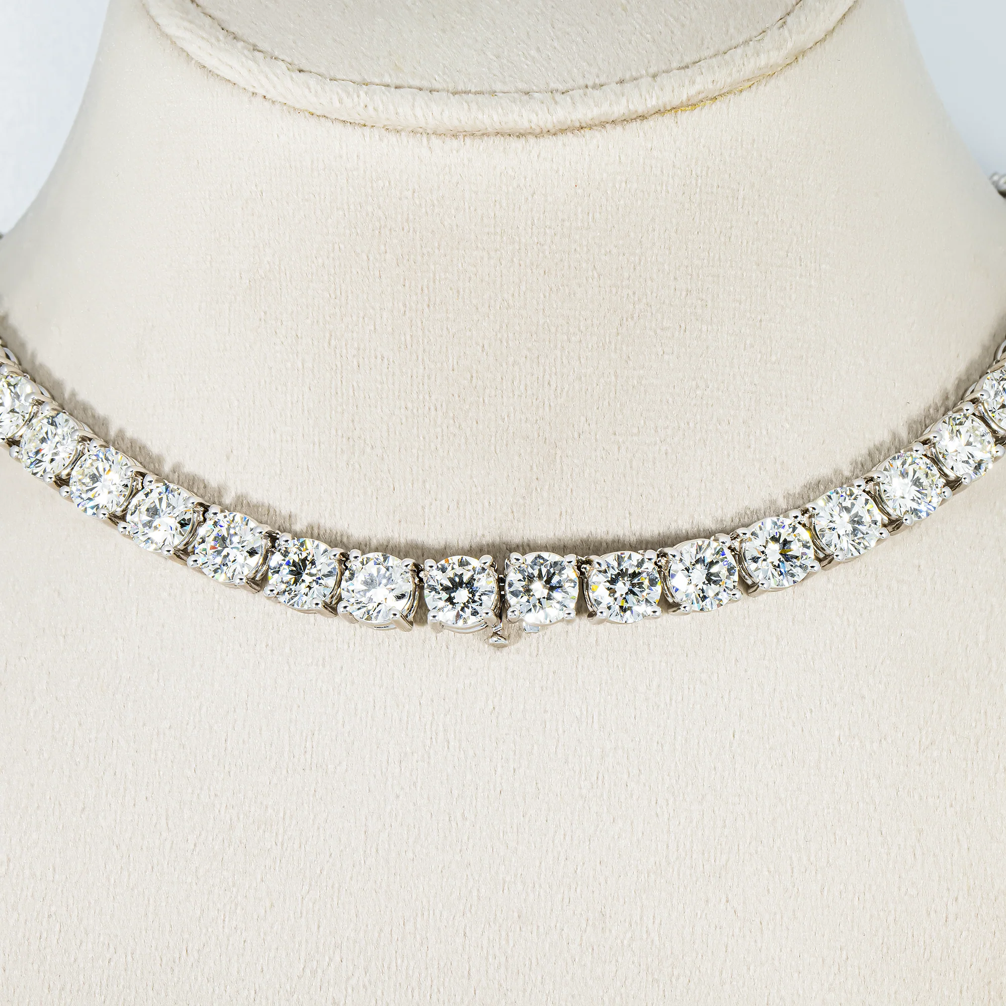 14K White Gold Round Diamond Tennis Chain 79.37cts (17"-22") - Image 3