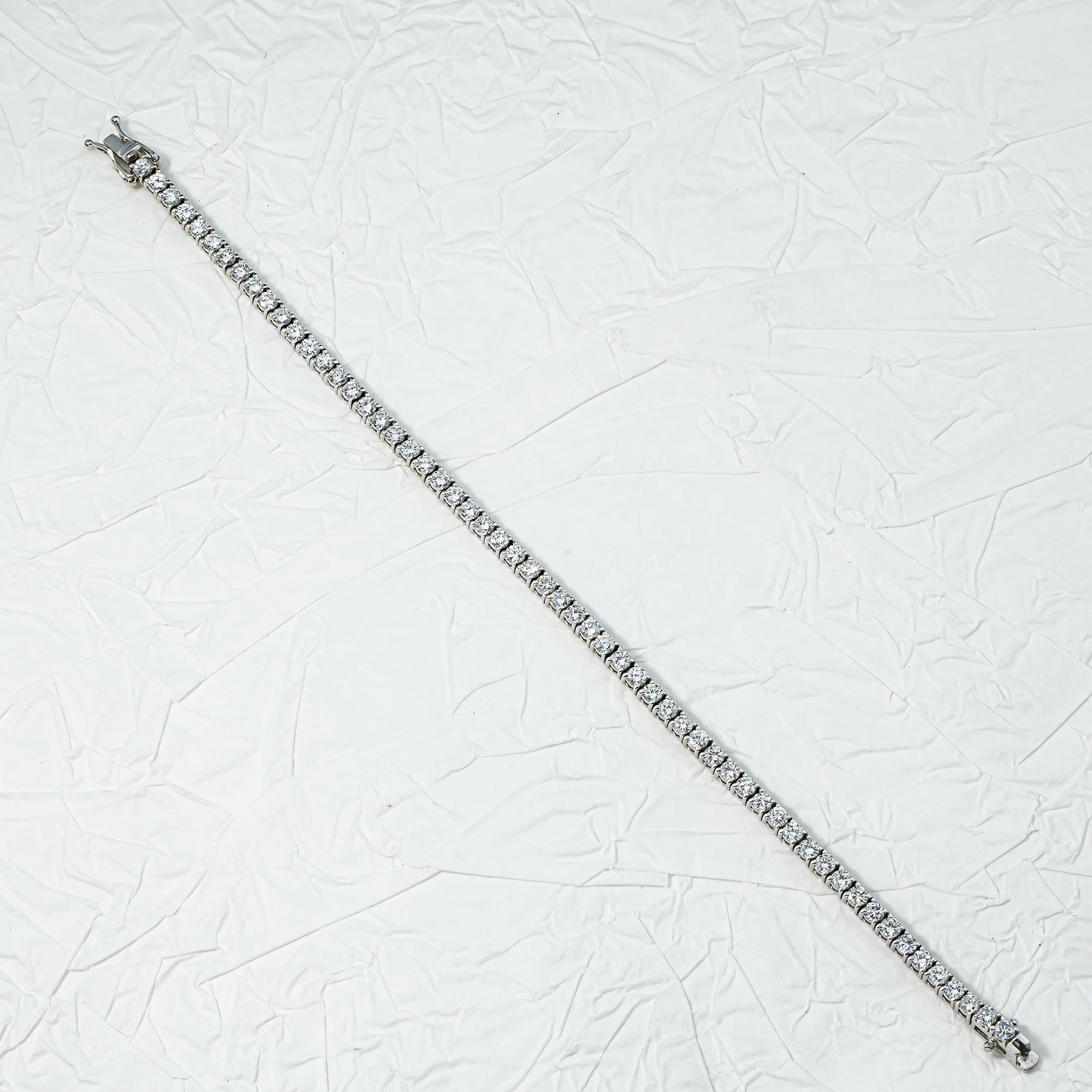 14K White Gold Round Diamond Tennis Bracelet 4.31ct (6"-8") - Image 4