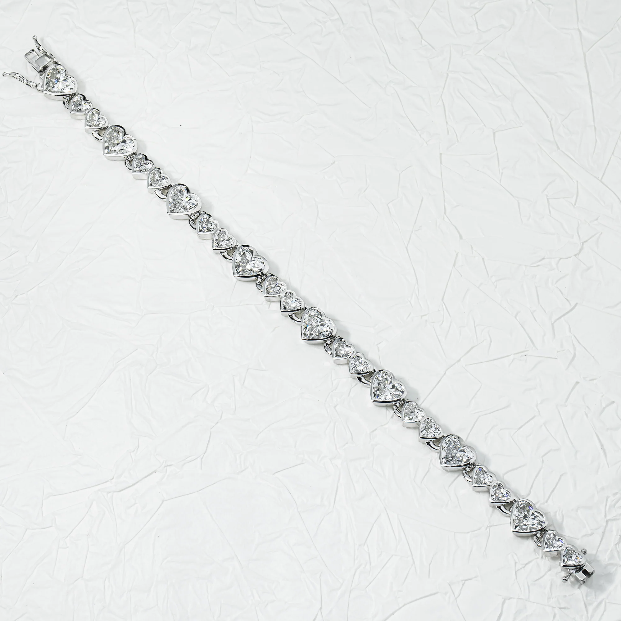 14K White Gold Heart Bezel Diamond Bracelet  19.10ct (6"-8") - Image 4