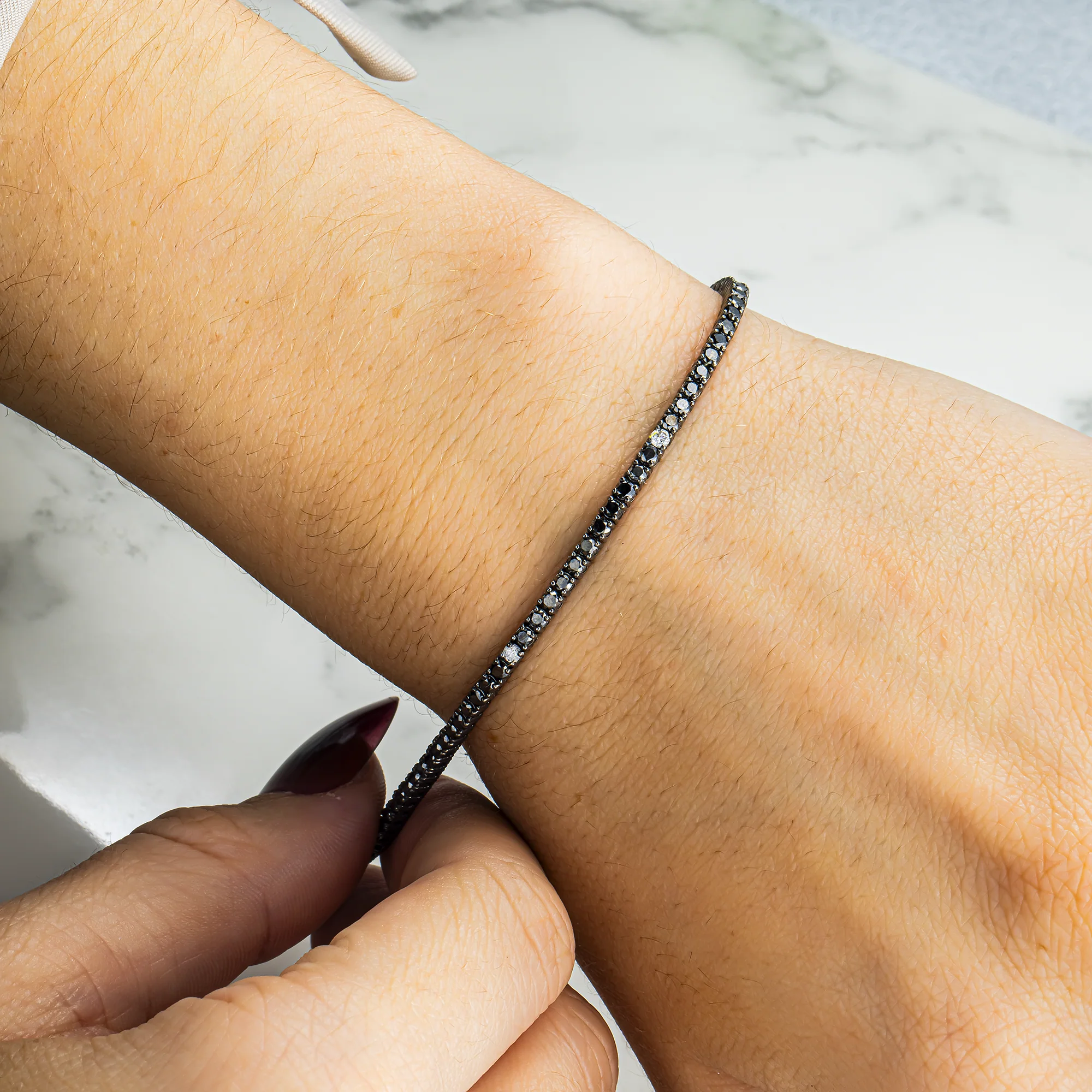 14K Black Gold White & Black Round Diamond Tennis Bracelet 2.62ct - Image 4