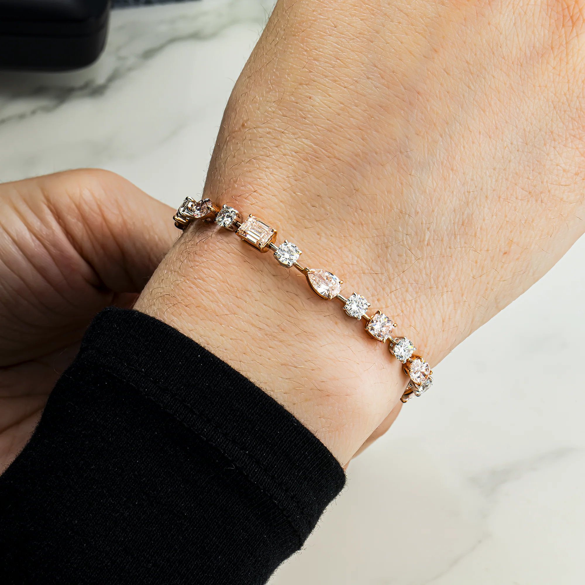 14K Two Tone Fancy Pink & White Diamond Satellite Bracelet 10.34ct - Image 2