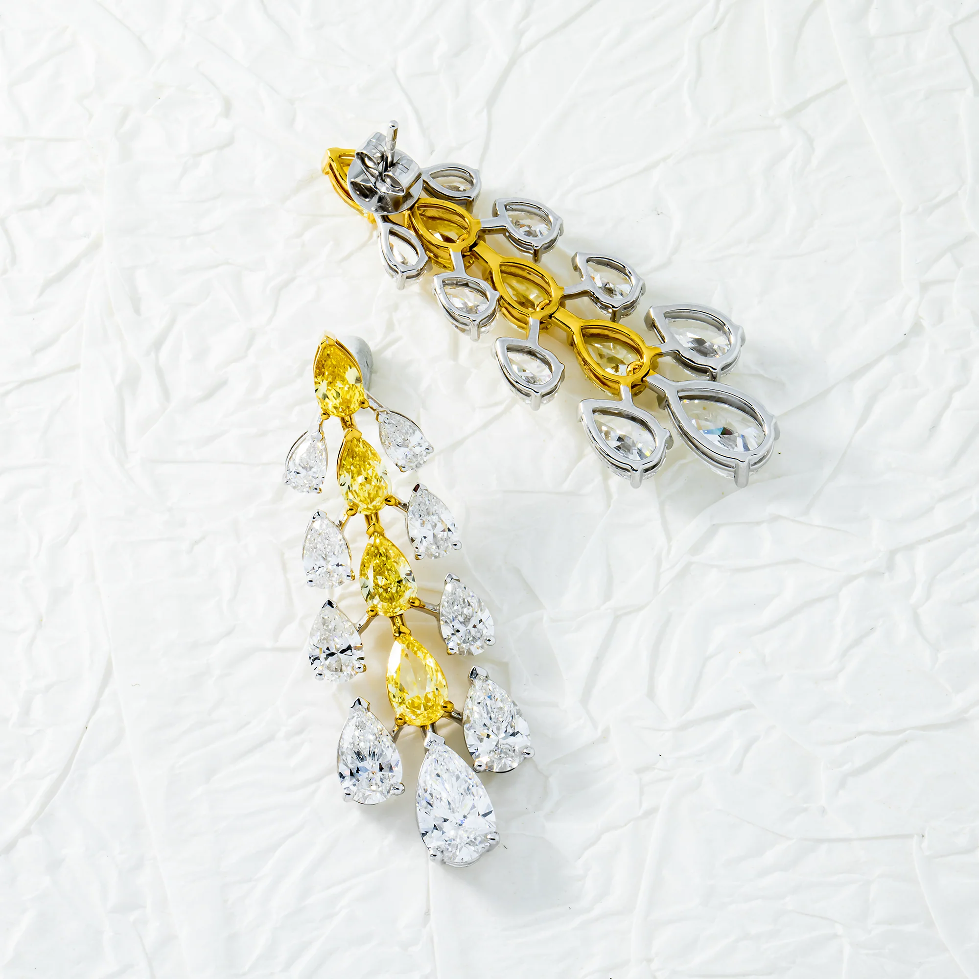 14K Two Tone Gold Pear Cut White & Fancy Yellow Diamond 16.33ctw - Image 3