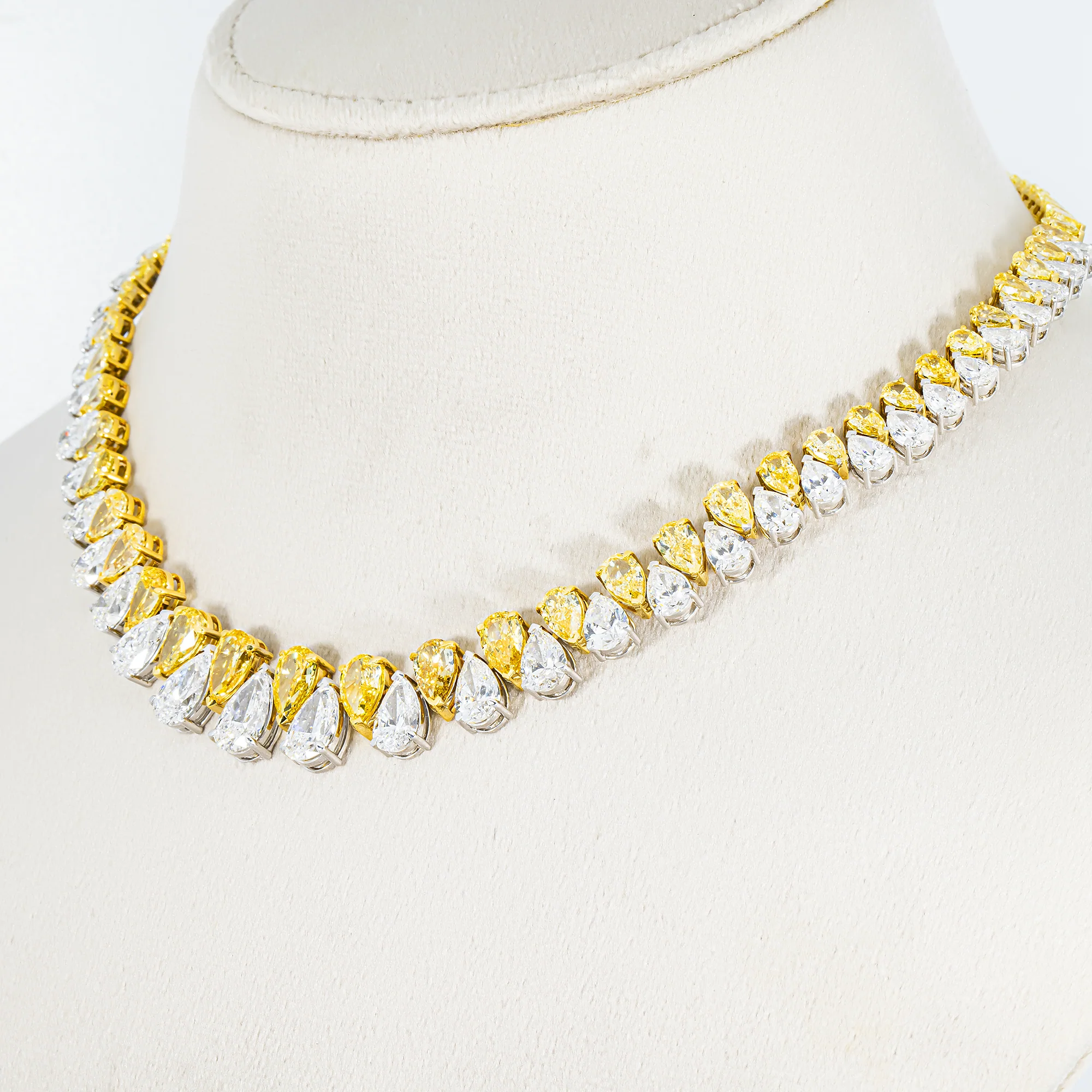 14K Two Tone Graduated Pear Cut Fancy Yellow & White Diamond Chain 45.77ct - Image 2