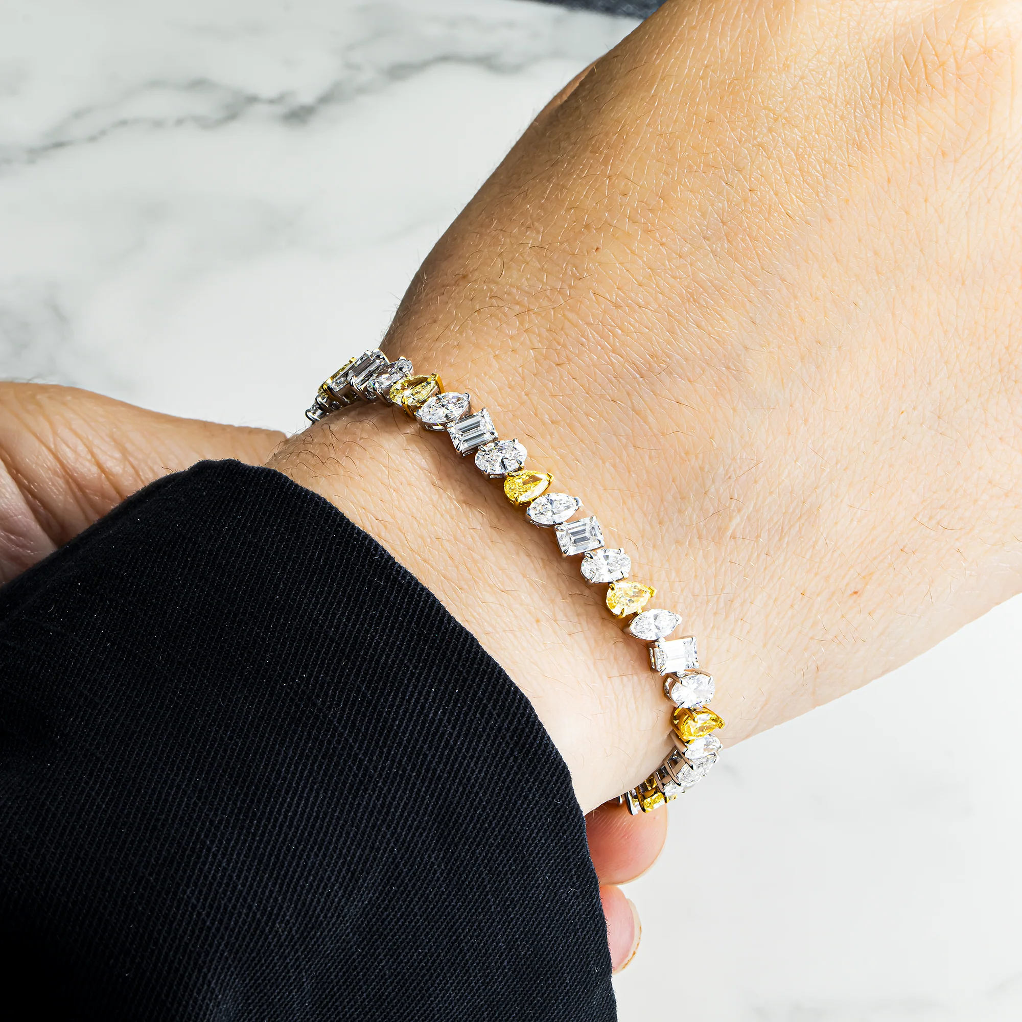 14K Two Tone Multi Cut Fancy Yellow & White Diamond Tennis Bracelet 11.92ct - Image 2