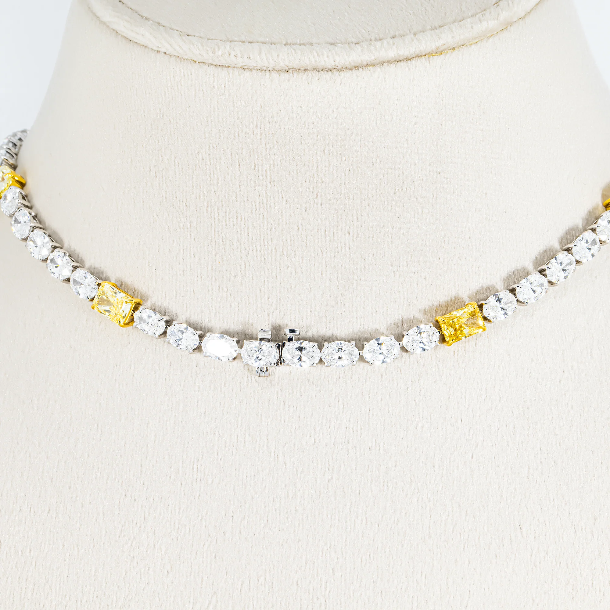 14K Two Tone Multi Cut Fancy Yellow & White Diamond Tennis Chain 30.84ct - Image 3