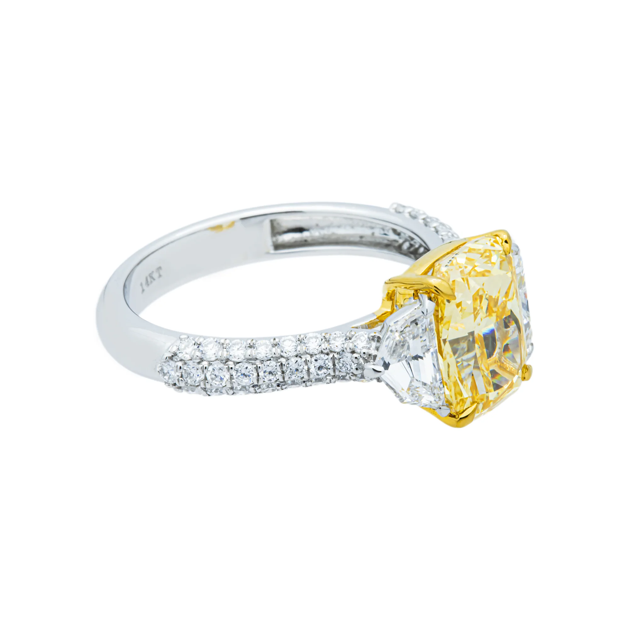 14K White Gold 3.04ct Radiant Fancy Yellow & White Diamond Ring 4.15ctw - Image 4