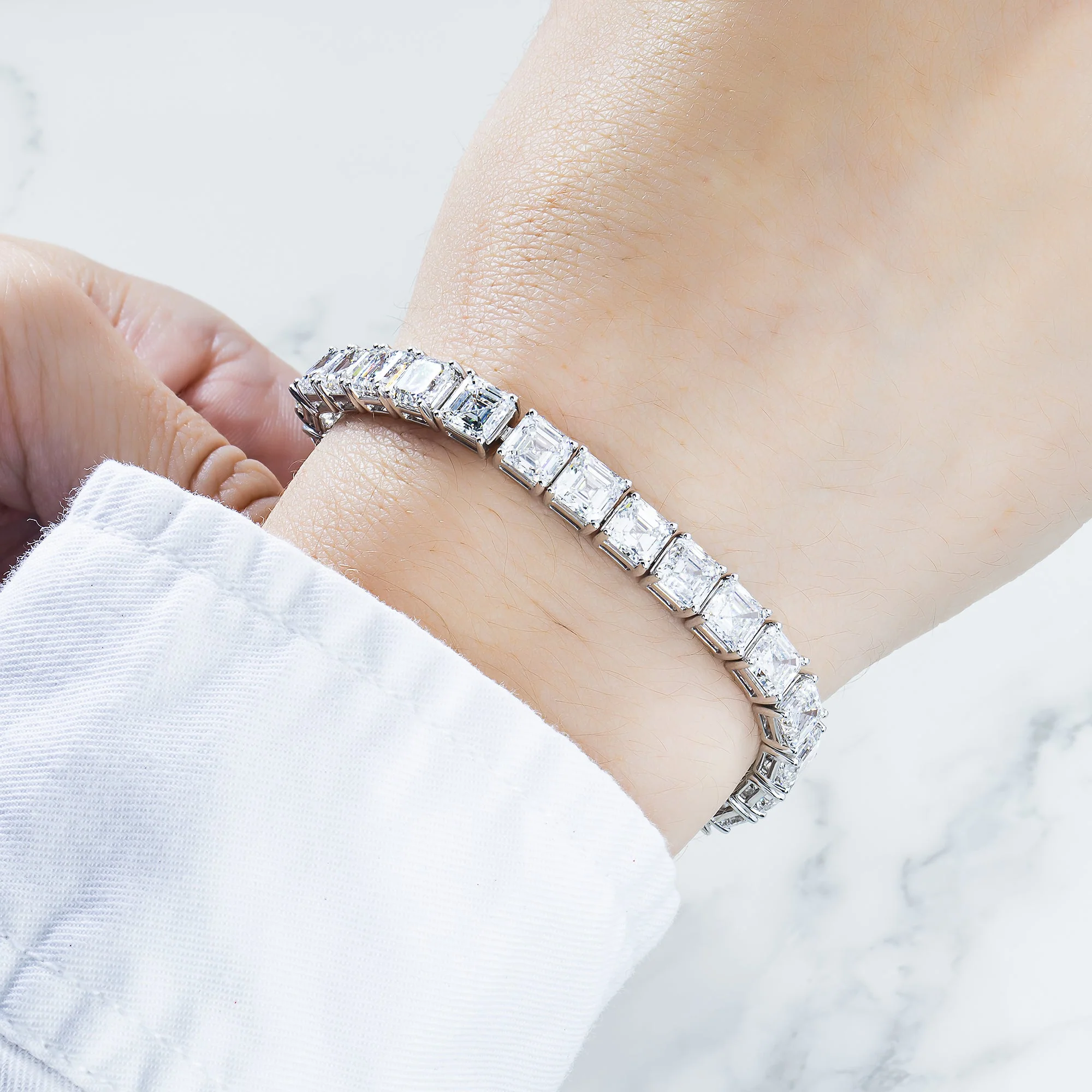 14K White Gold Asscher Cut Diamond Tennis Bracelet 30.04ct - Image 2
