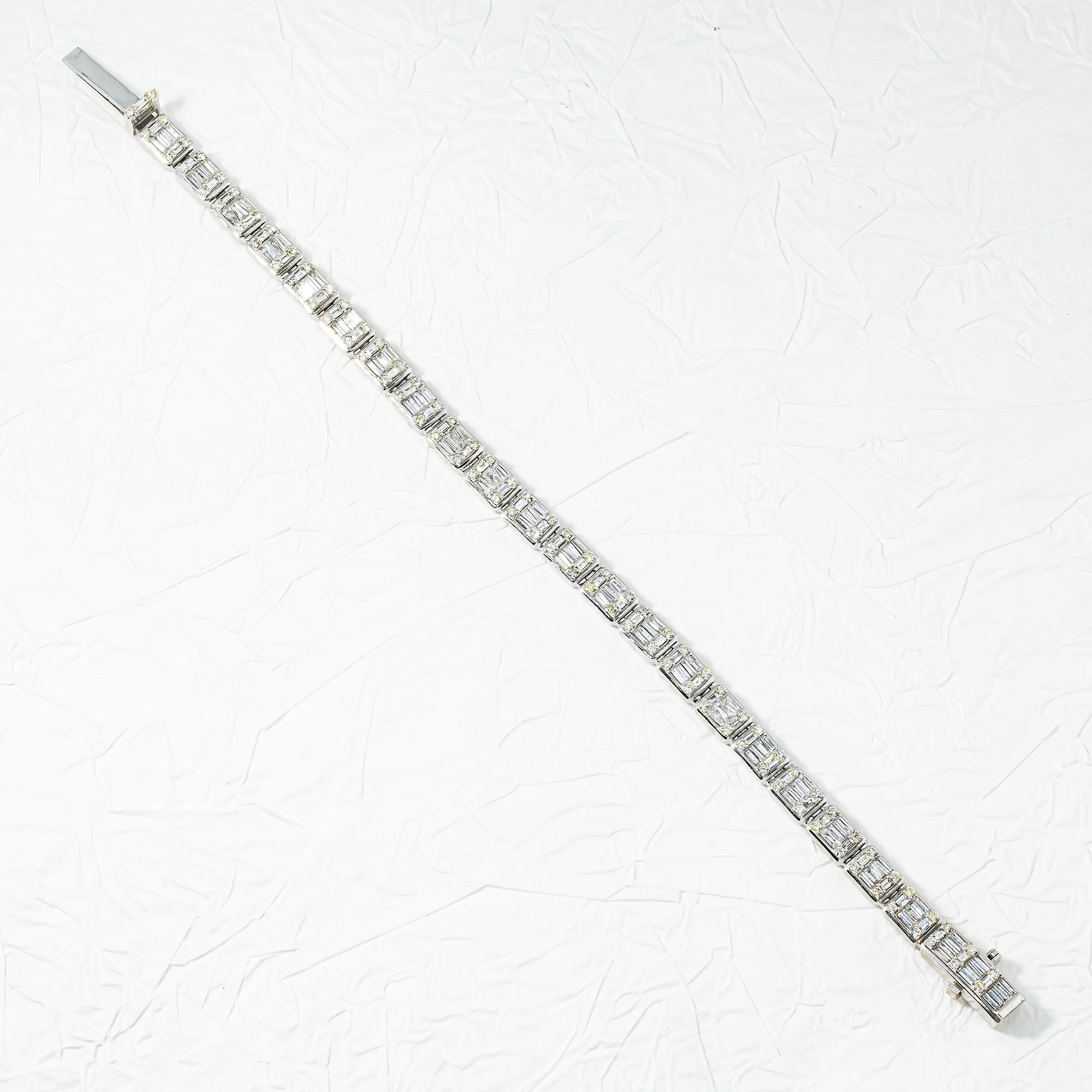 14K White Gold Baguette & Round Diamond Bracelet 6.05ct - Image 4