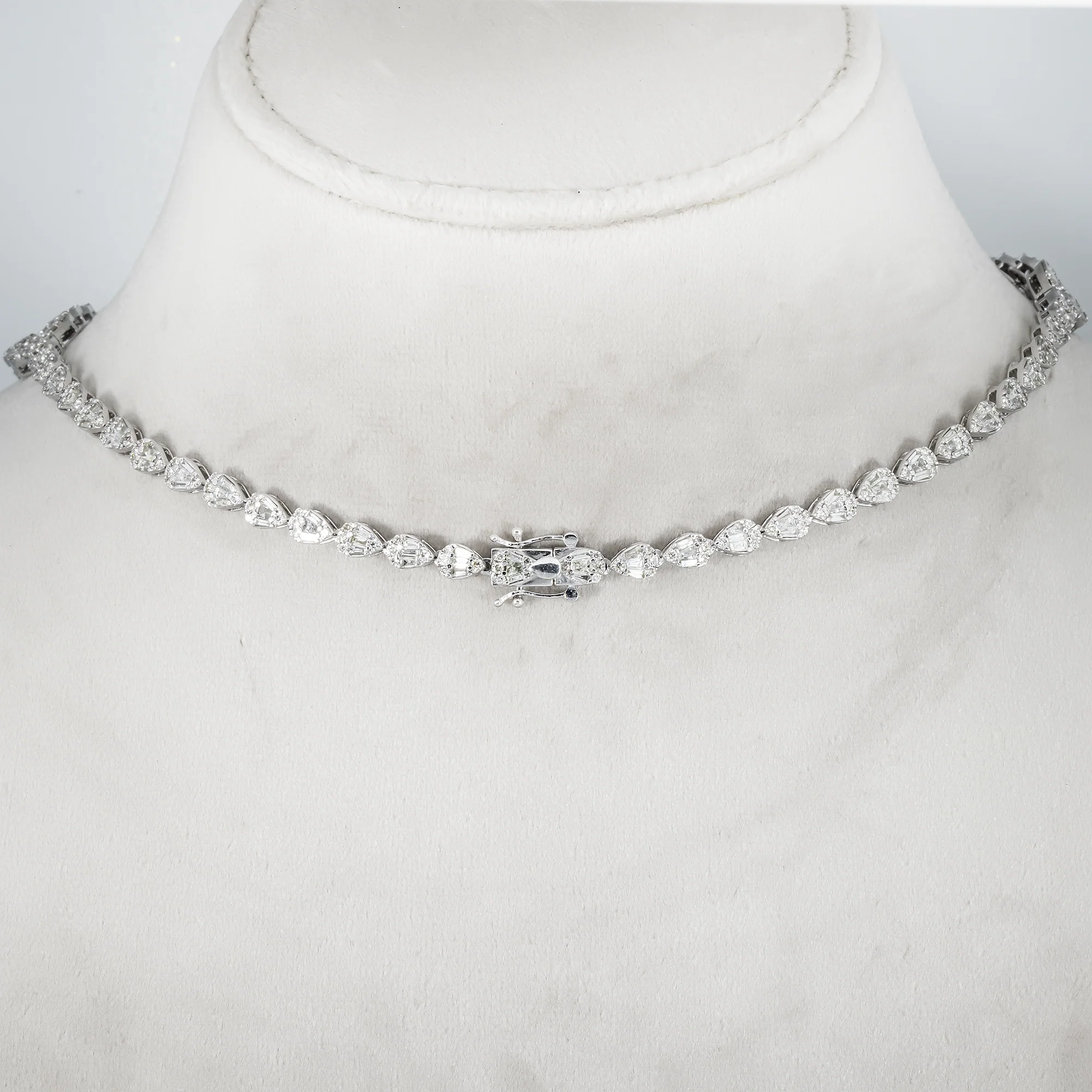 14K White Gold Double Row Diamond Drop Necklace 24.56ct - Image 3