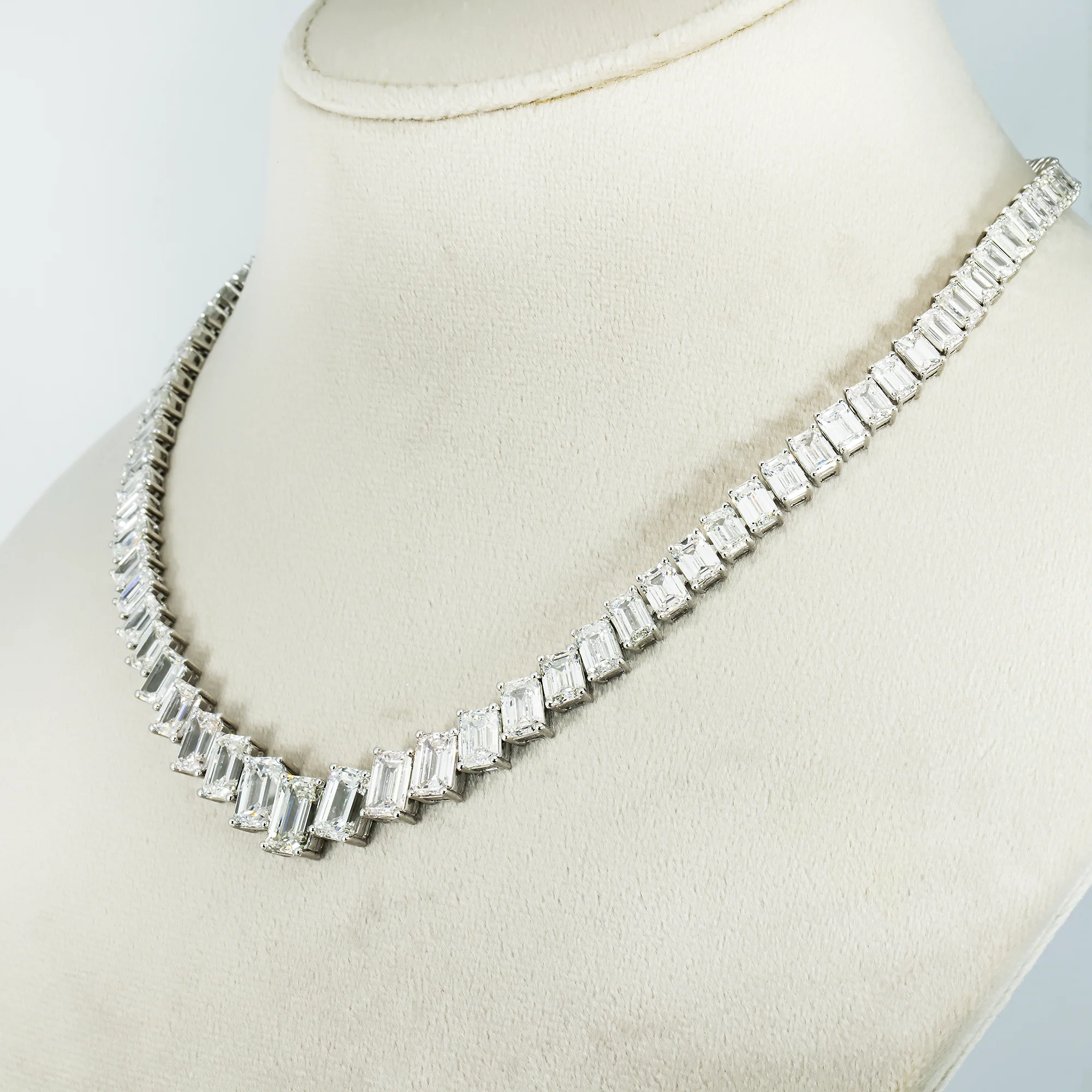 14K White Gold Graduated Emerald Cut Diamond Necklace 60.42ct - Image 2
