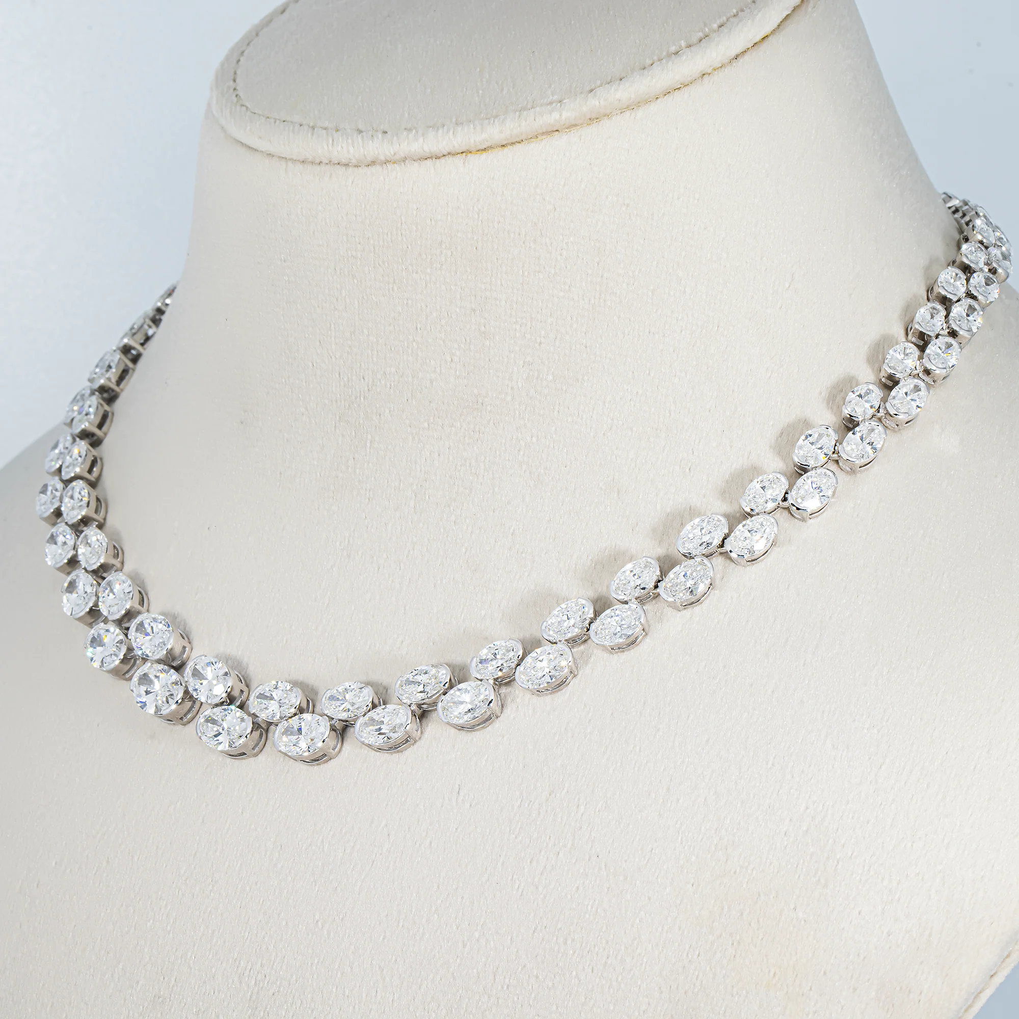 14K White Gold Graduated Oval Cut Floating Diamond Tennis Chain 39.15ct - Image 2