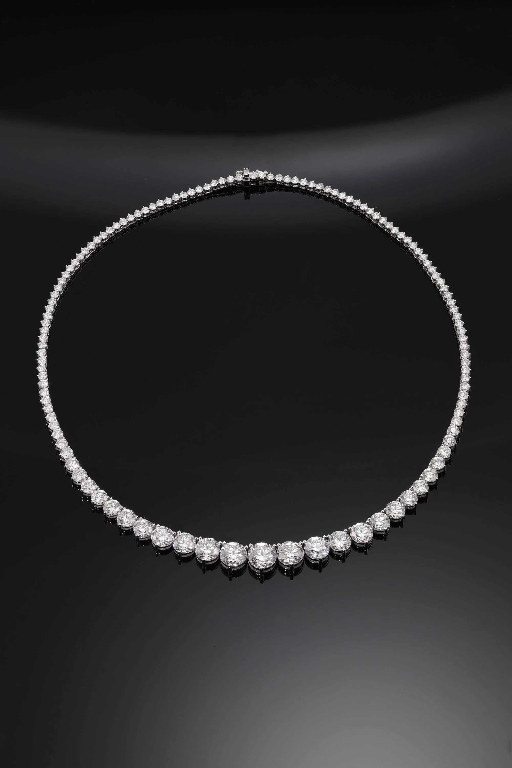 14K White Gold Graduated Round Diamond Tennis Chain 22.96ct - Image 3