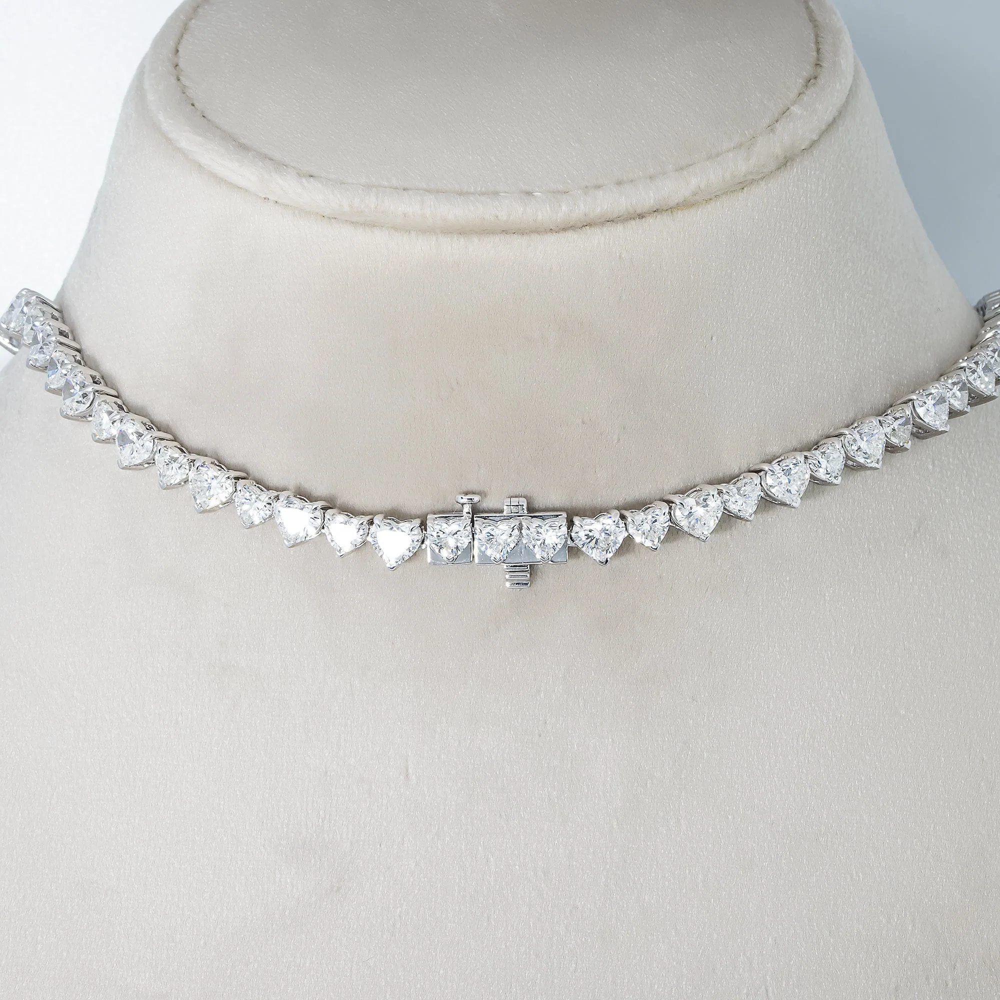 14K White Gold Heart Cut Diamond Tennis Chain 50.20ct - Image 3