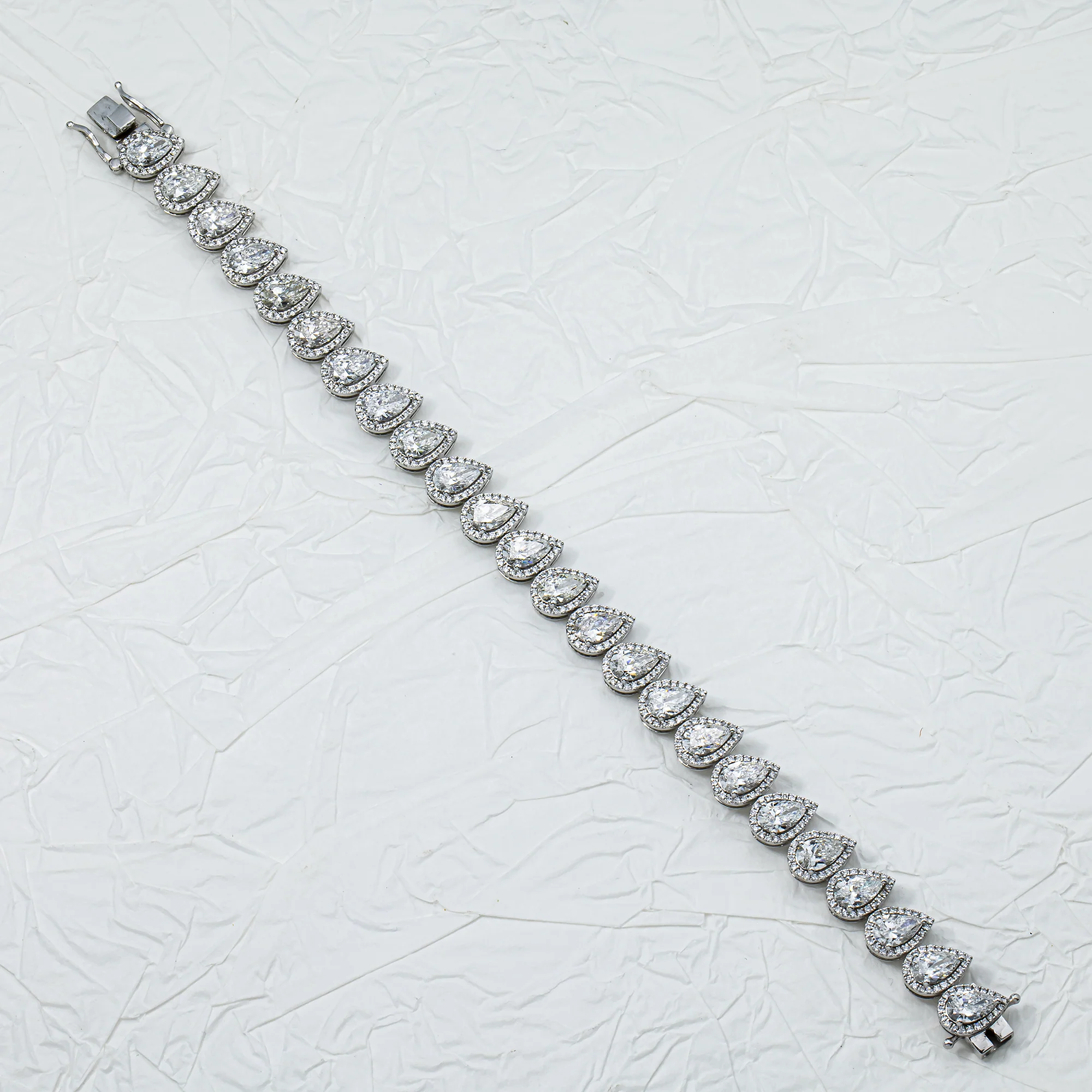 14K White Gold Pear Diamond Satellite Bracelet 15.32ct - Image 4