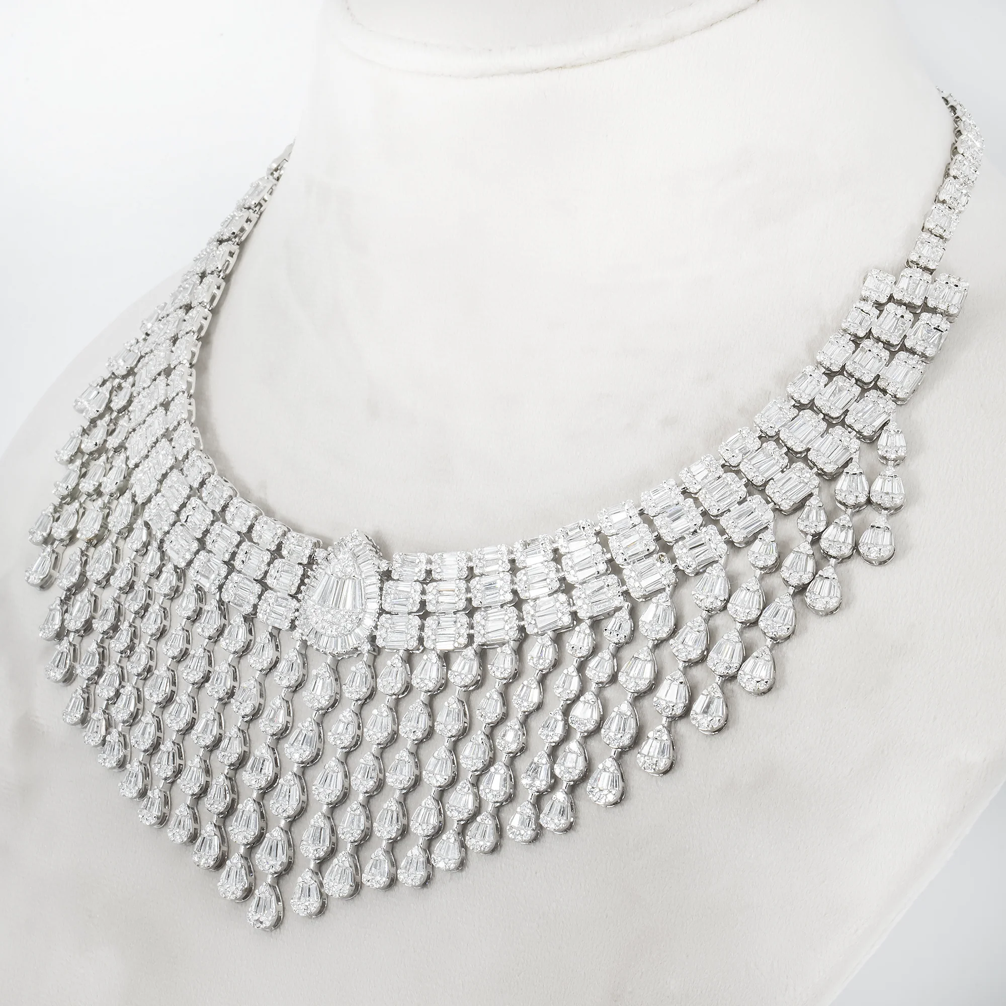 14K White Diamond Chandelier Necklace 43.82ct - Image 2