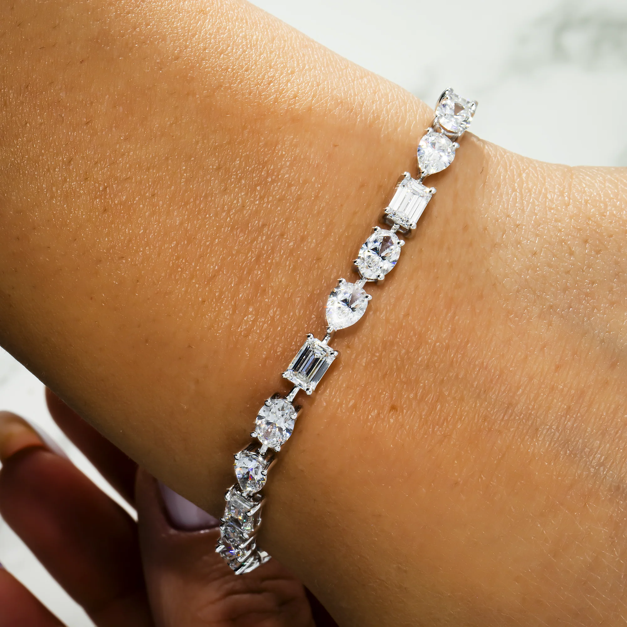 14K White Gold Pear, Oval & Emerald Cut Diamond Satellite Bracelet 11.0ct - Image 2