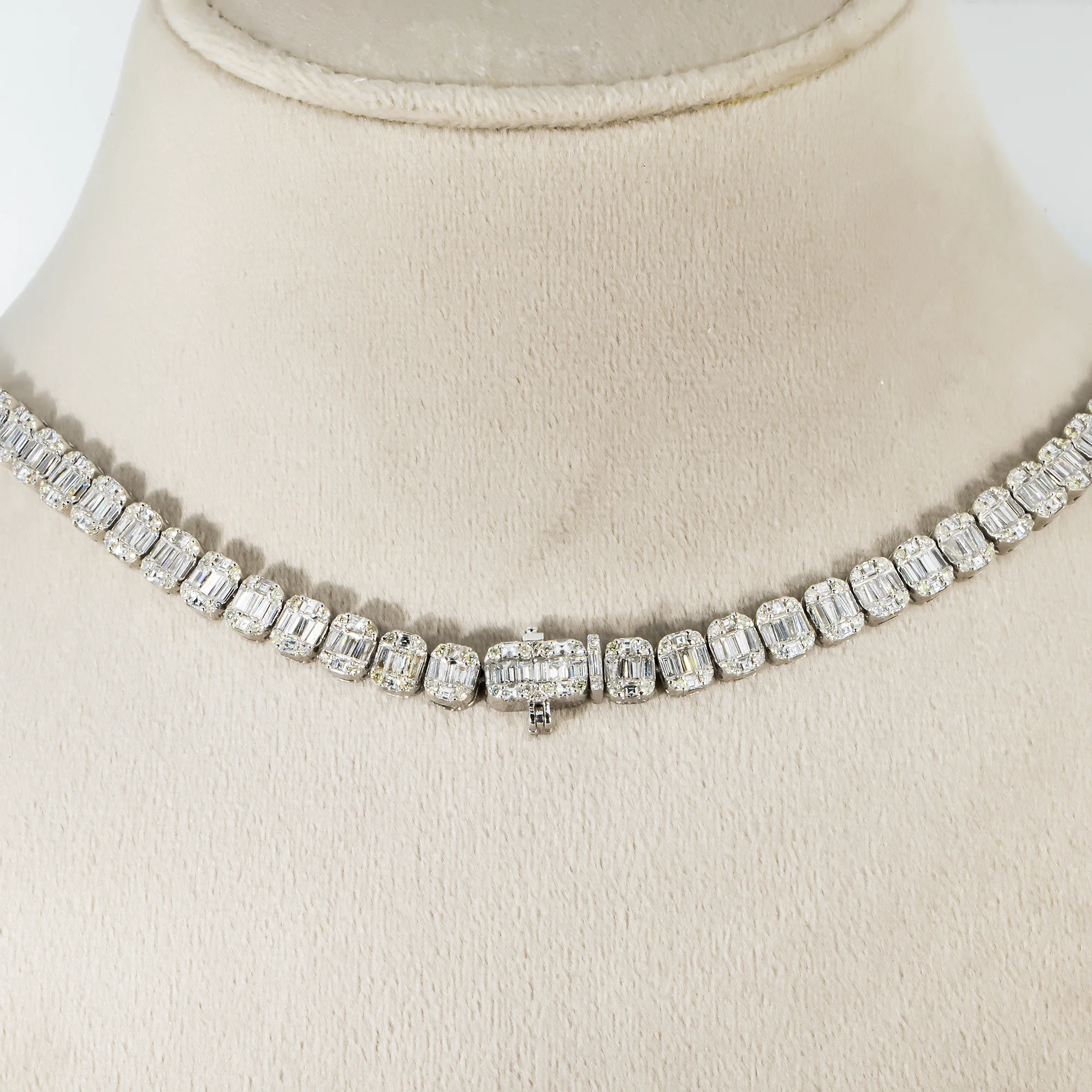 14K White Gold Round & Baguette Diamond Chain 19.13ct - Image 4