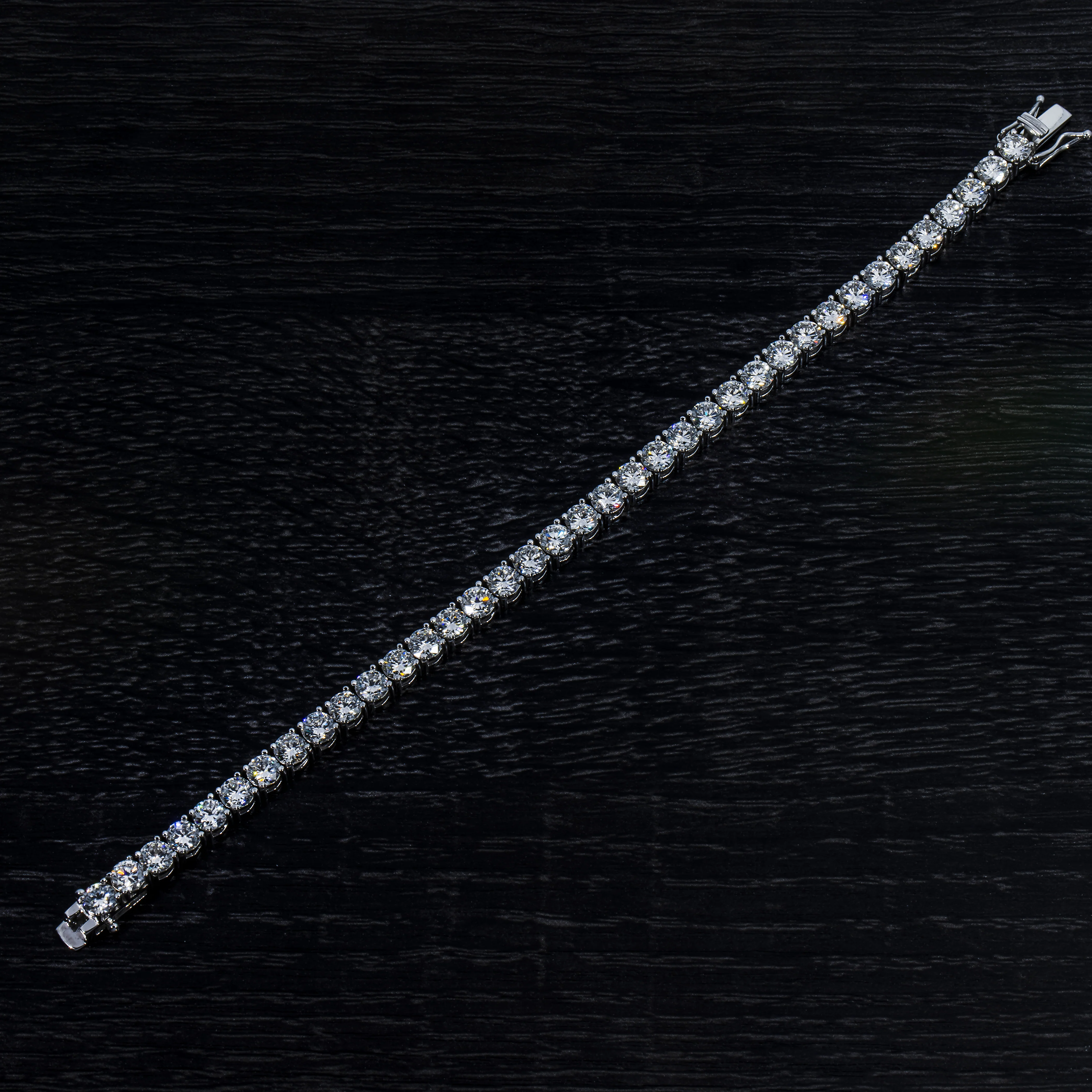 14K White Gold Round Diamond Tennis Bracelet 12.30ct - Image 3
