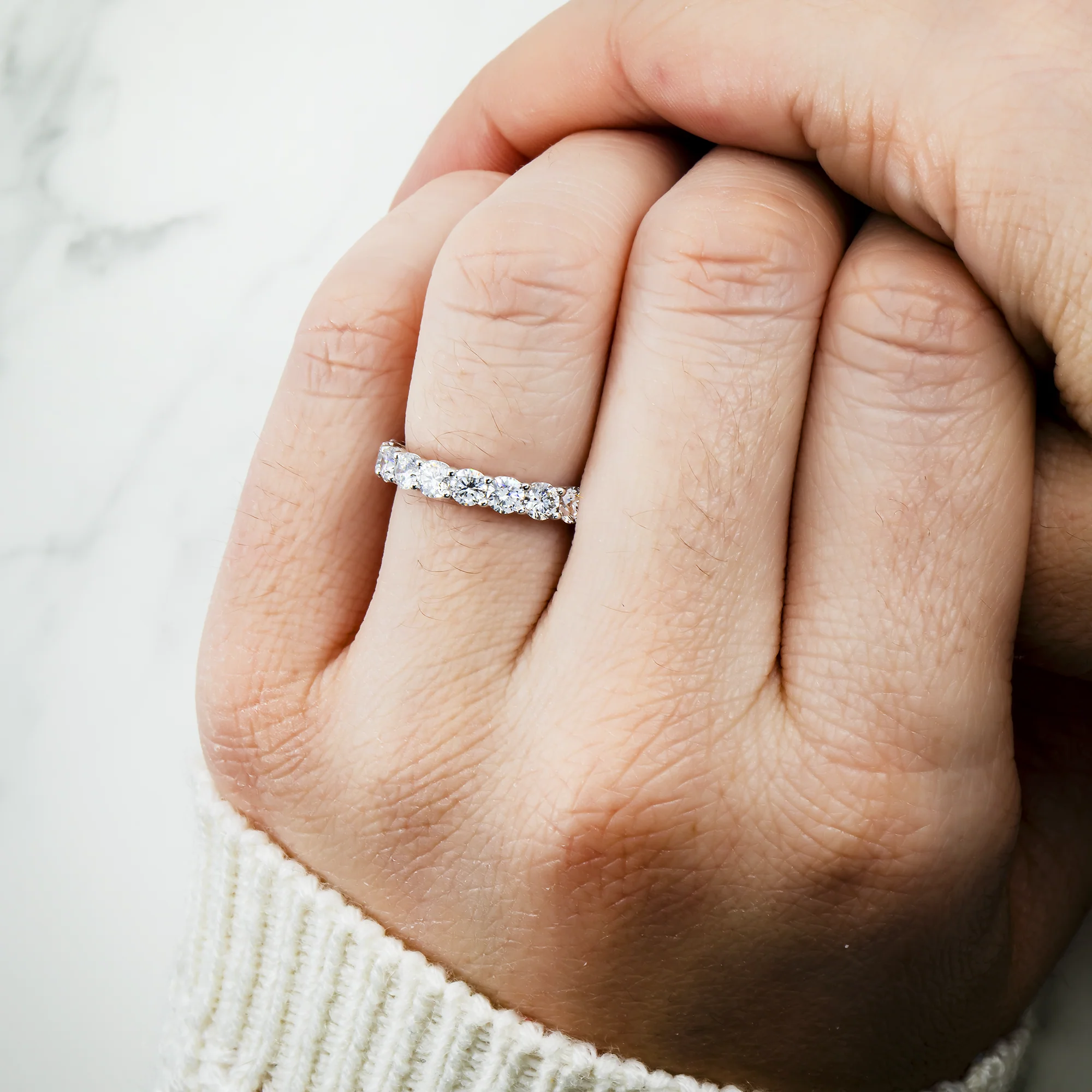 14K White Gold Round Diamond Eternity Ring 2.46ct (size 5.5) - Image 2