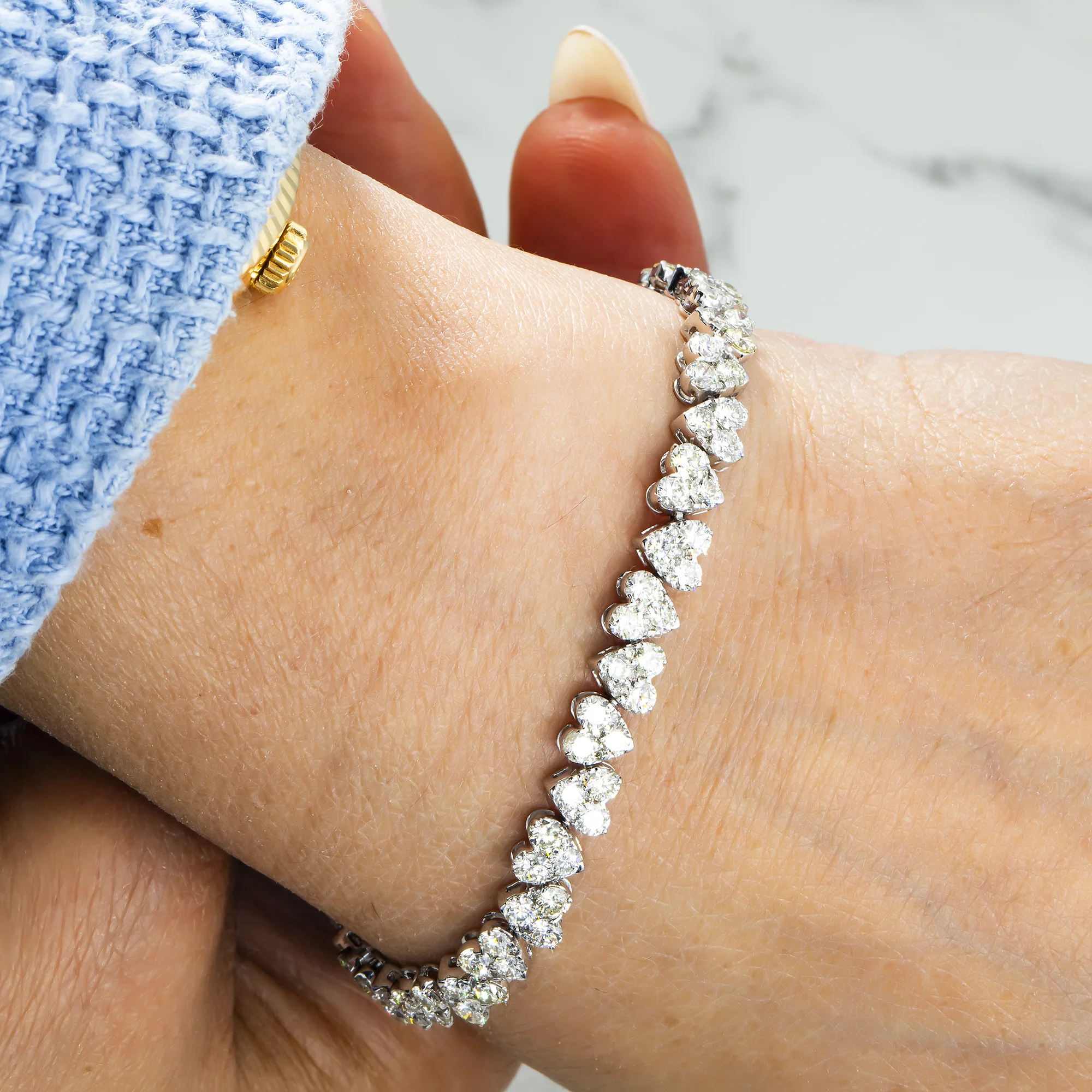 14K White Gold Round Diamond Heart Shaped Bracelet 8.90ct - Image 2