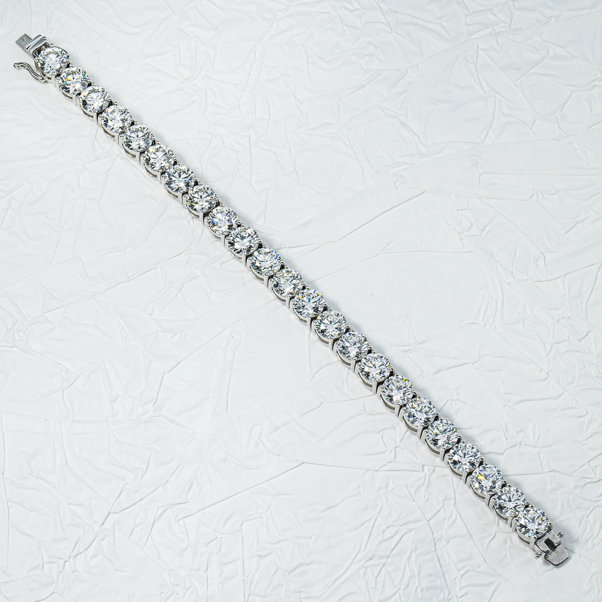 14K White Gold Round Diamond Tennis Bracelet 46.11ct - Image 3