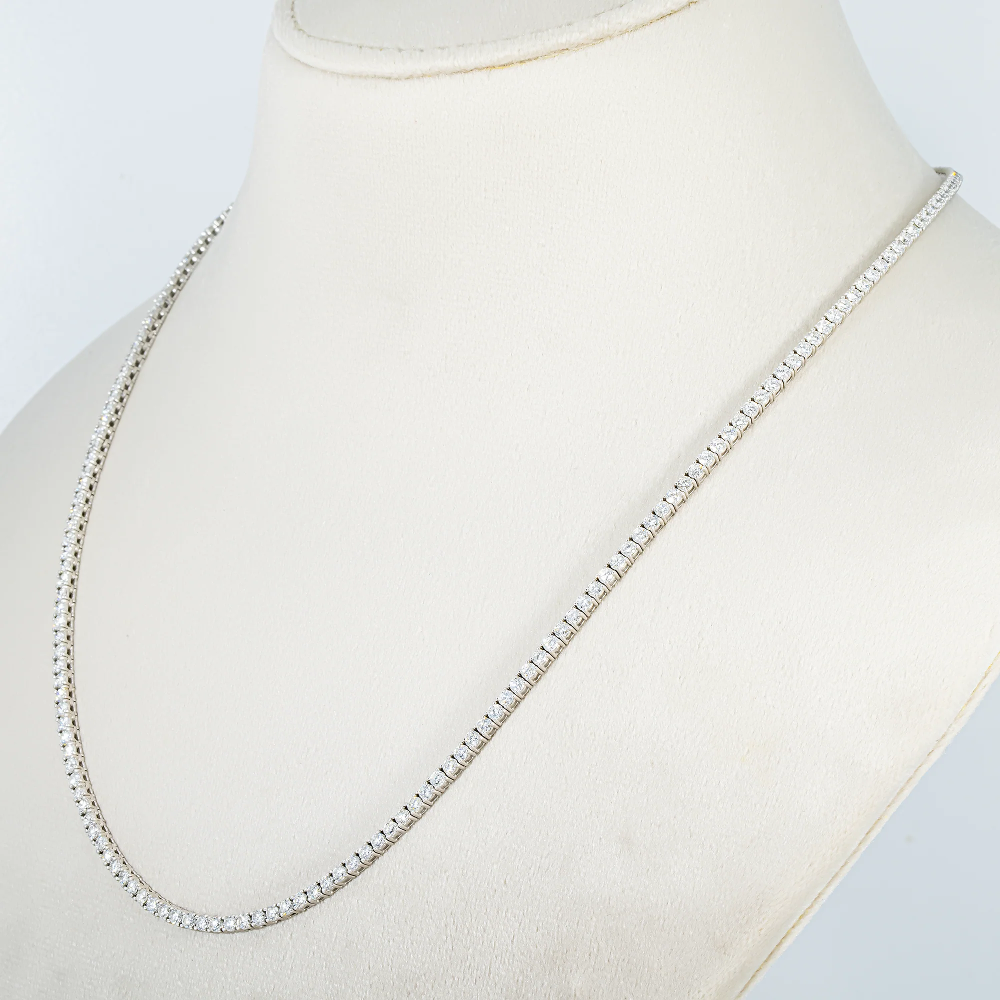 14K White Gold Round Diamond Tennis Chain 10ct (16"-22") - Image 2