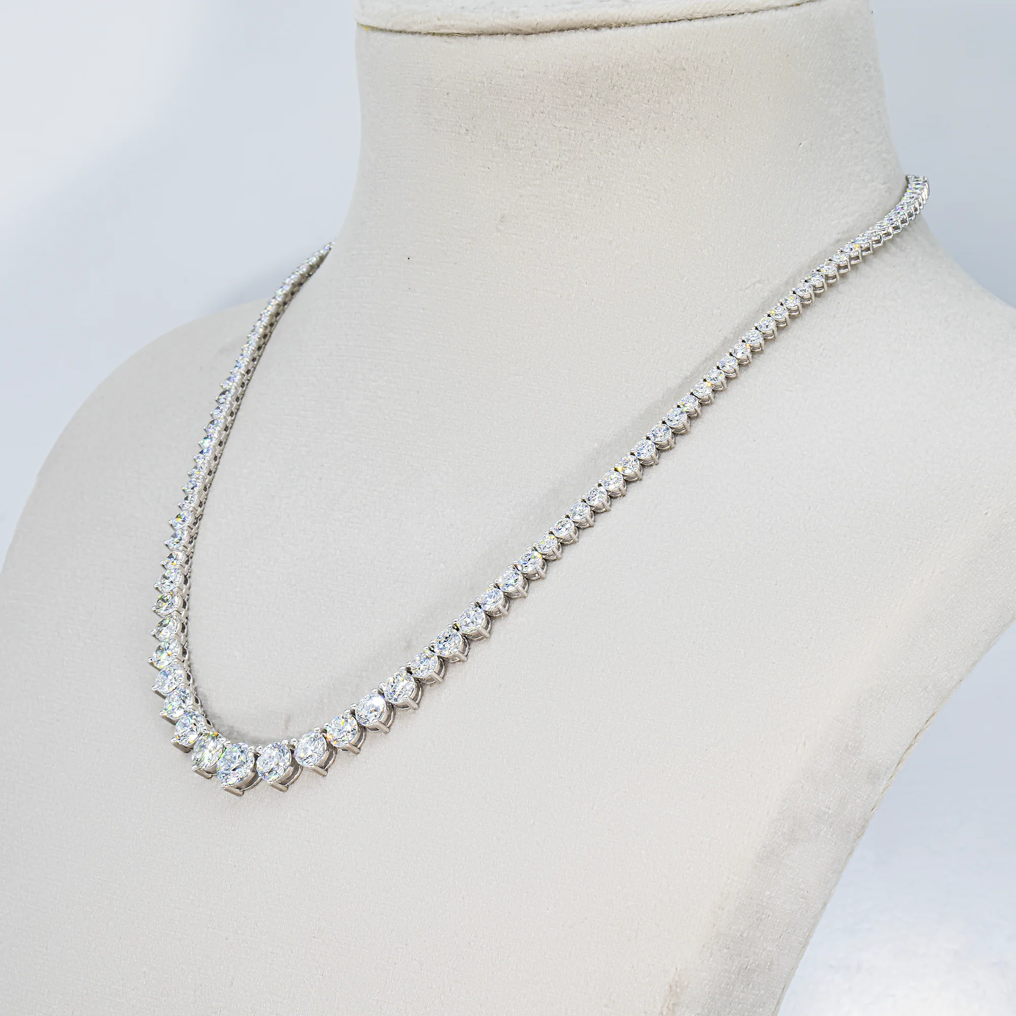 14K White Gold Round Diamond Tennis Chain 19.93ct - Image 2