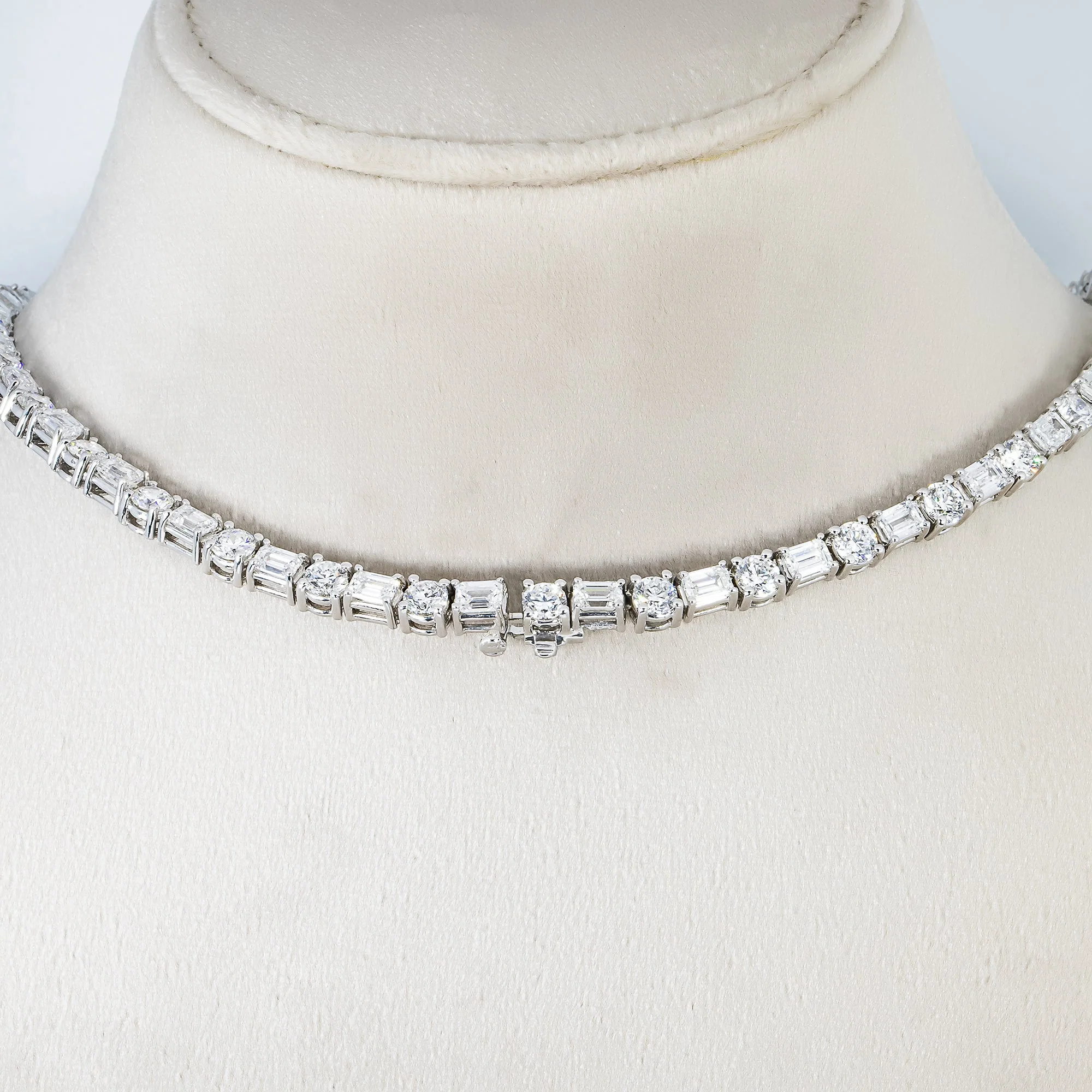 14K White Gold Round & Emerald Cut Diamond Tennis Chain 40.22ct - Image 3