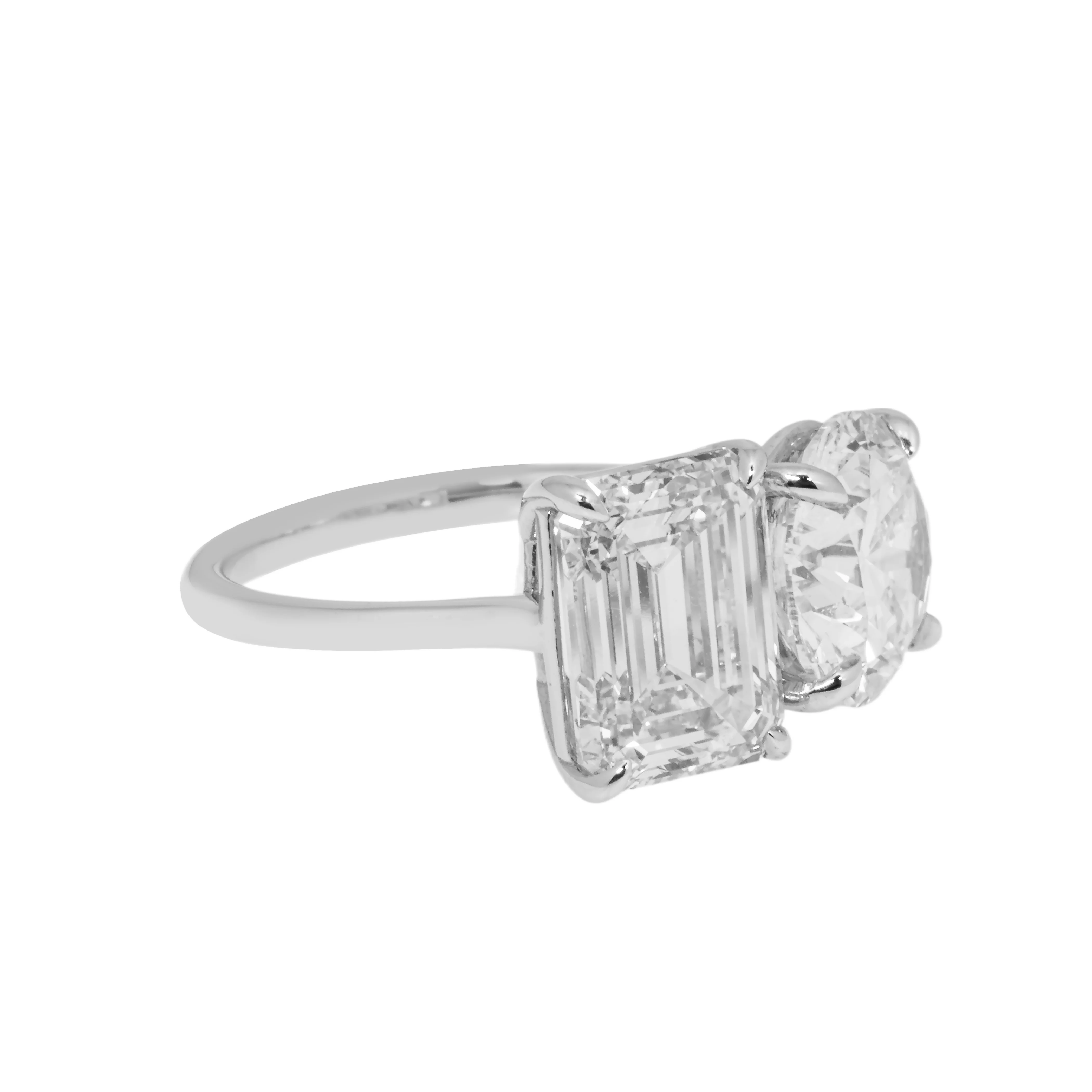18K White Gold Round & Emerald Cut Double Diamond Toi et Moi Ring 7.52ctw - Image 3