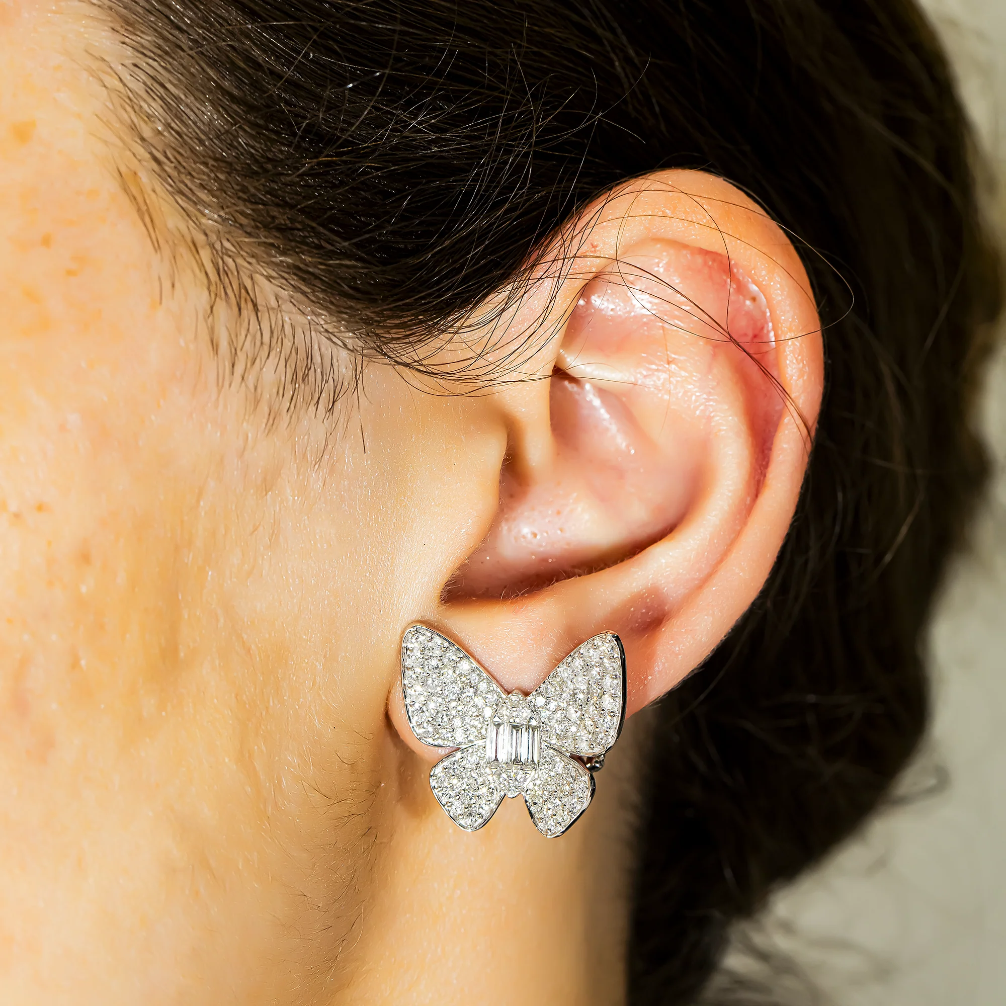 14K White Gold Round & Emerald Diamond Butterfly Stud Earrings 2.94ctw - Image 2