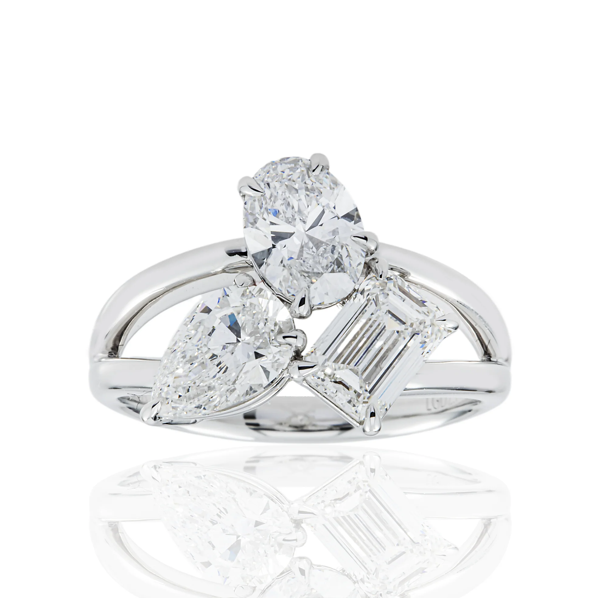14K White Gold Triple Diamond Clister Ring 2.77ct