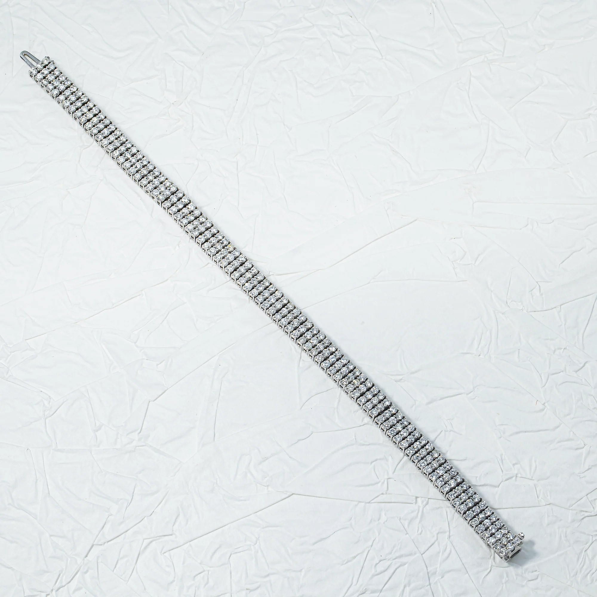 14K White Gold Triple Row Round Diamond Bracelet 20.70ct - Image 4