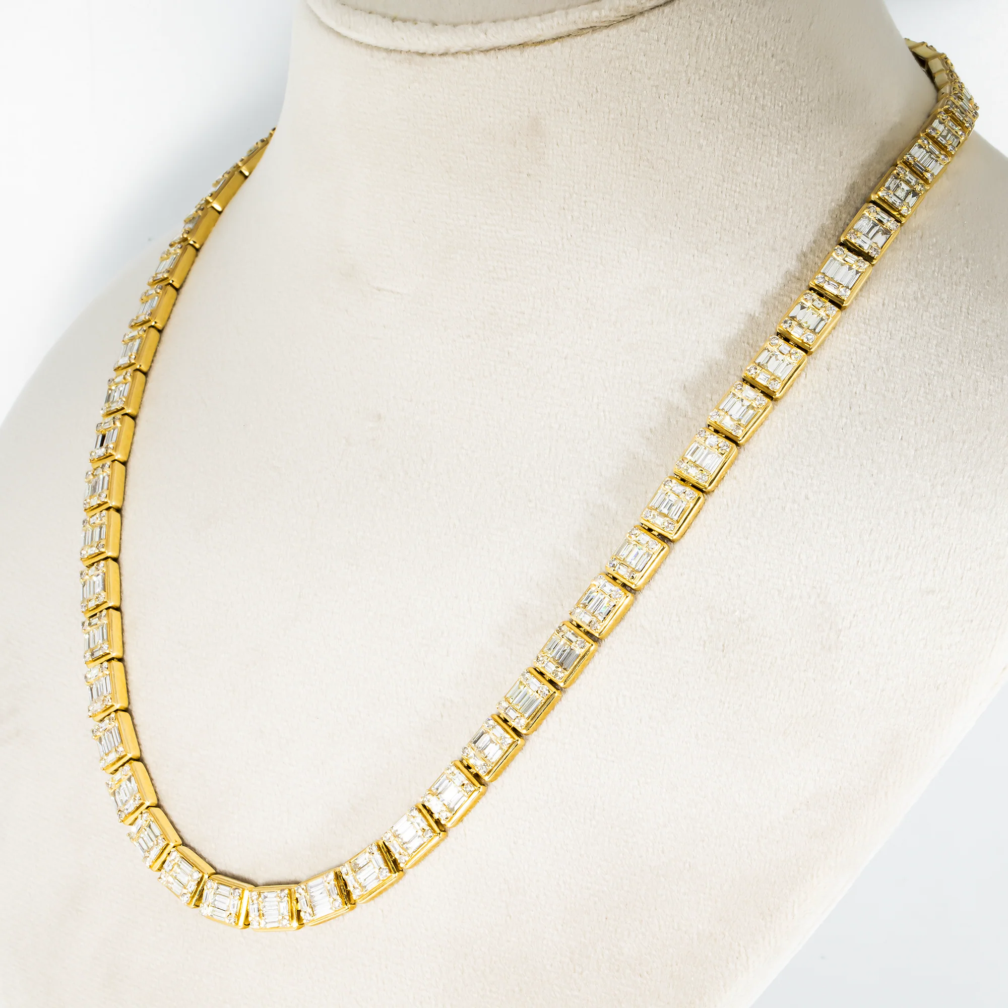 14K Yellow Gold Baguette & Round Diamond Chain 22.33 - Image 3