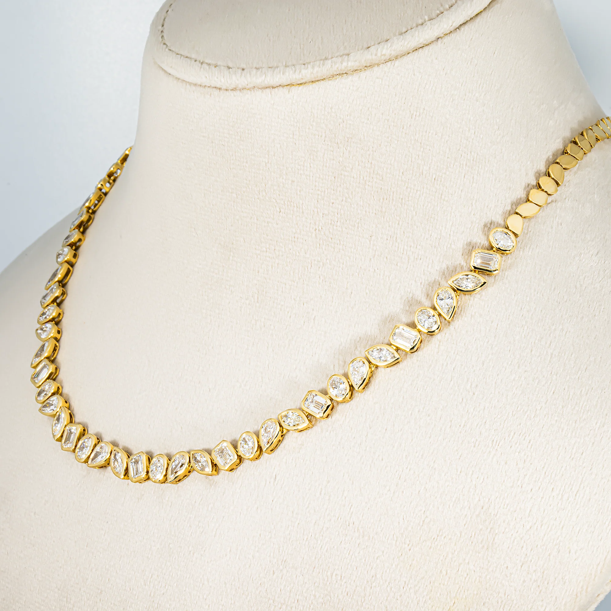 14K Yellow Gold Bezel Set Multi Cut Diamond Necklace 12.92ct - Image 2