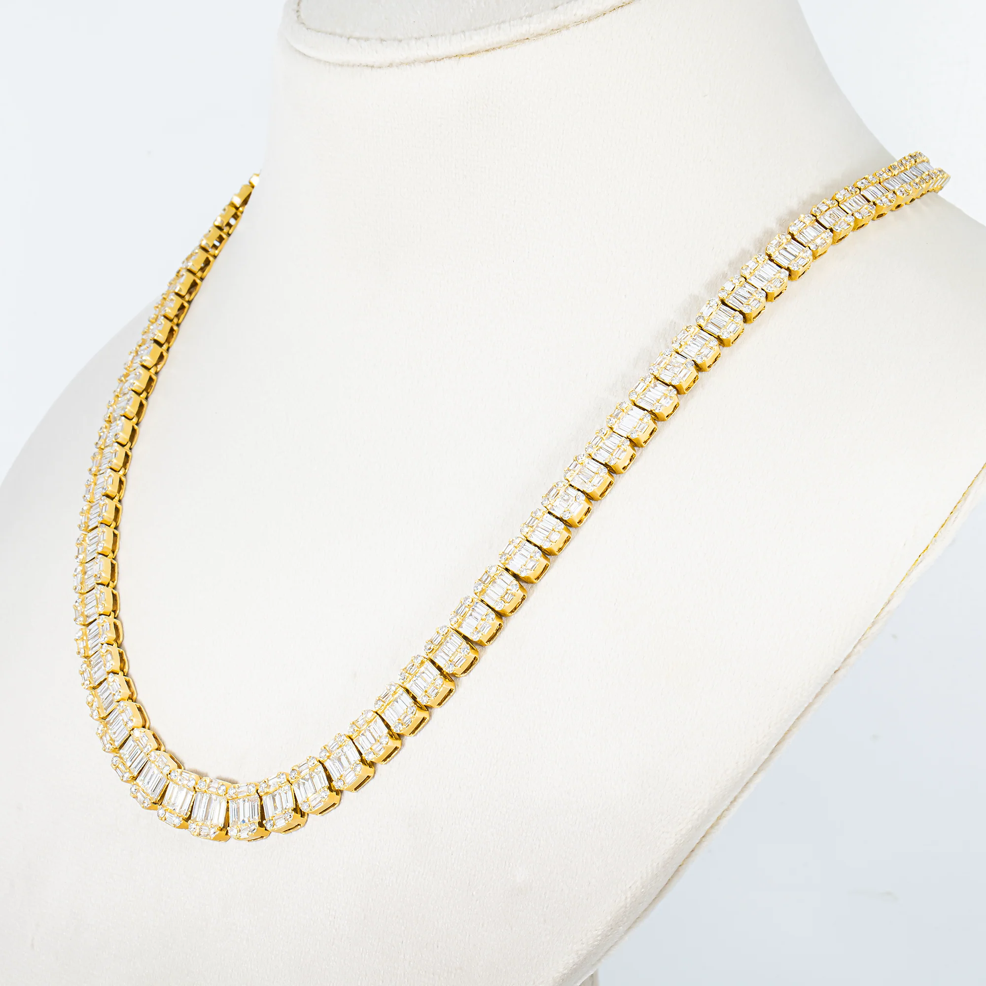 14K Yellow Gold Graduated Round & Baguette Cut Diamond Tennis Chain 22.65ct - Image 2