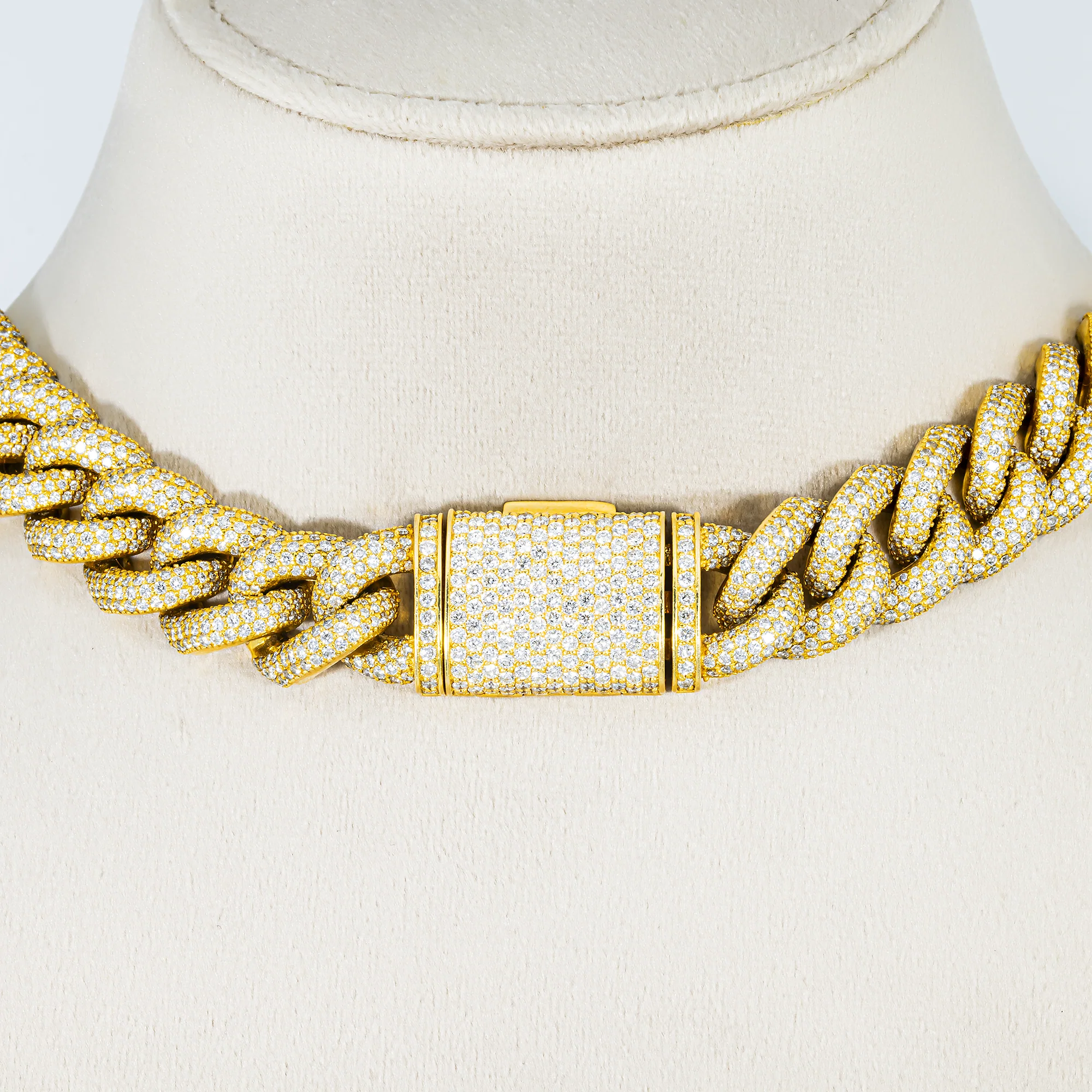 14K Yellow Gold Round Diamond Cuban Link Chain 52.0ct - Image 3