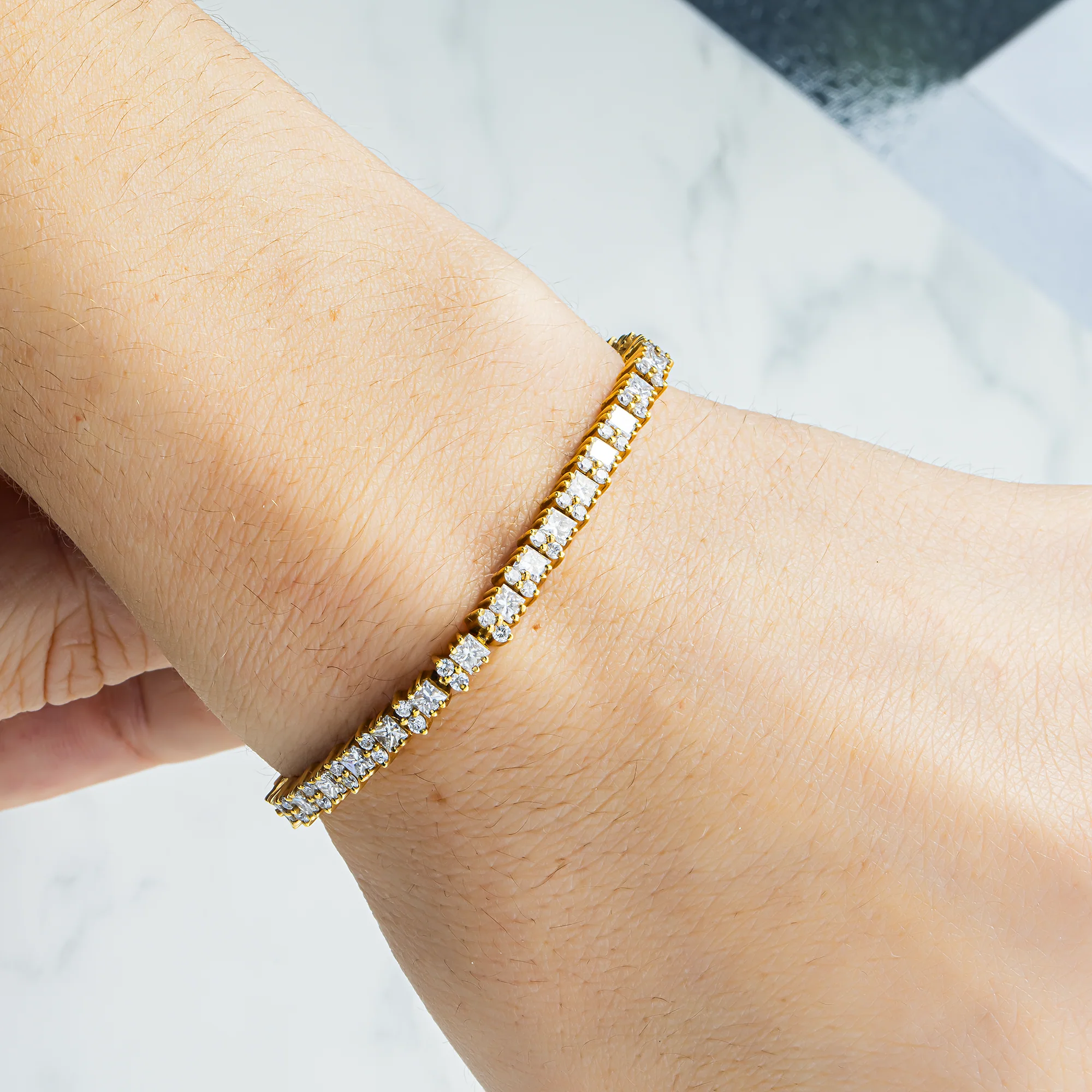 14K Yellow Gold Round & Princess Cut Diamond Tennis Bracelet 7.1ct - Image 2