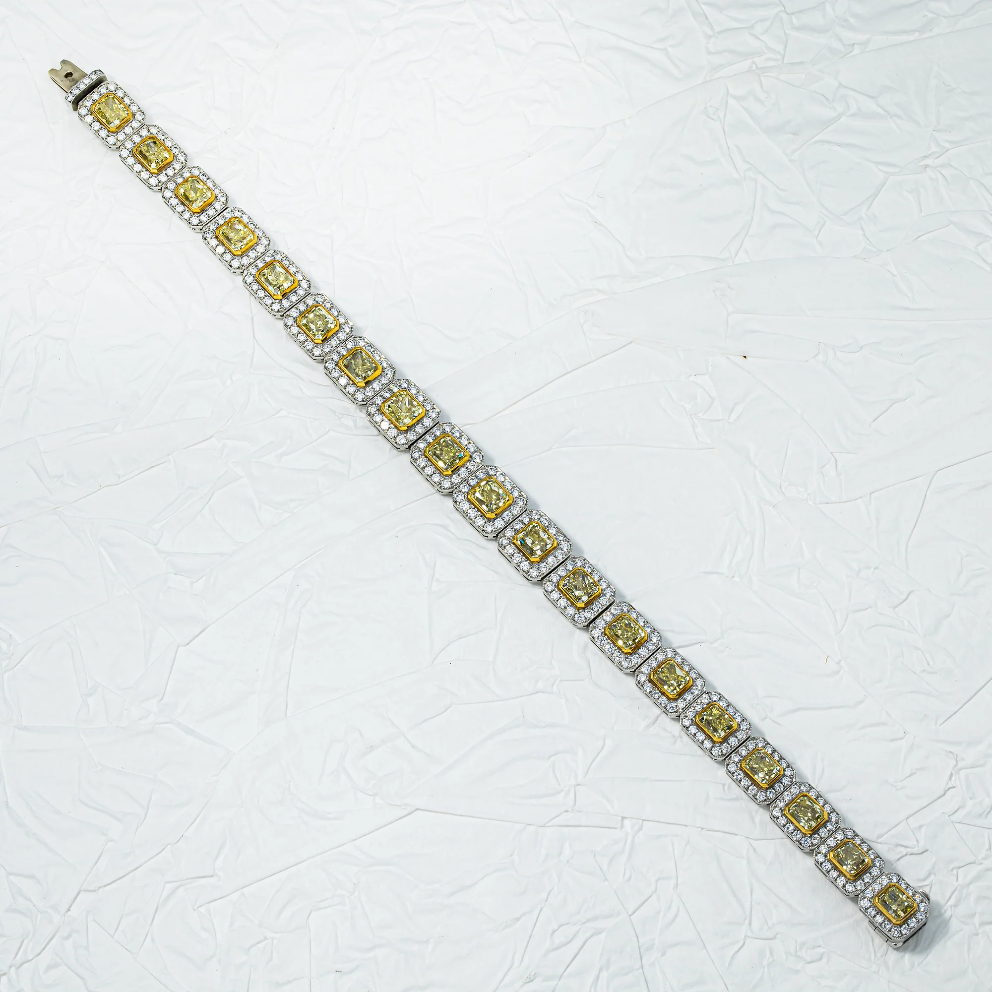 18K Two Tone Radiant Cut Canary Yellow & White Diamond Bracelet 16.68ct - Image 3