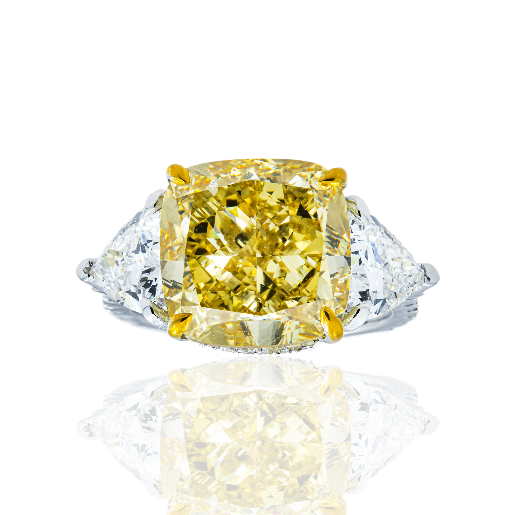 18K White Gold 11.02ct Fancy Yellow & White Diamond Engagement Ring 14.54ctw
