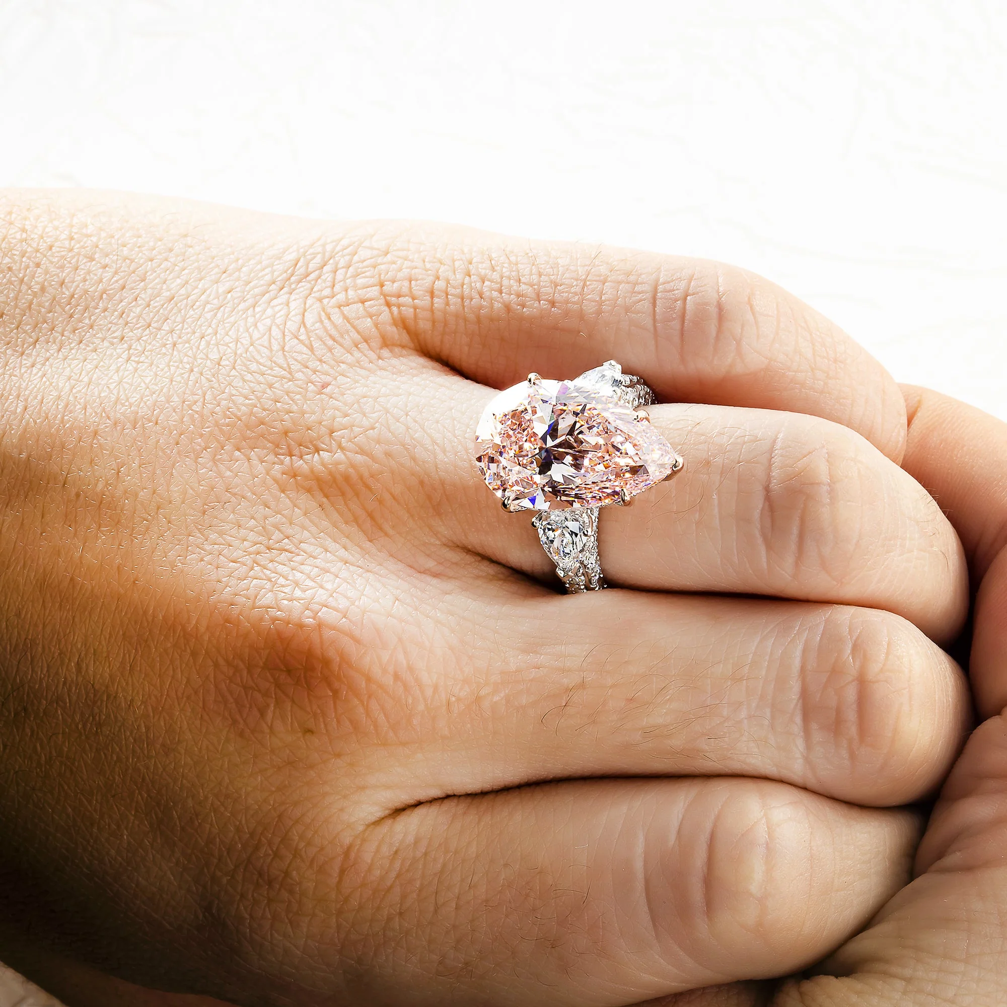 18K White Gold 11.36ct Pear Cut Pink Vivid Diamond Ring 14.56ctw - Image 3