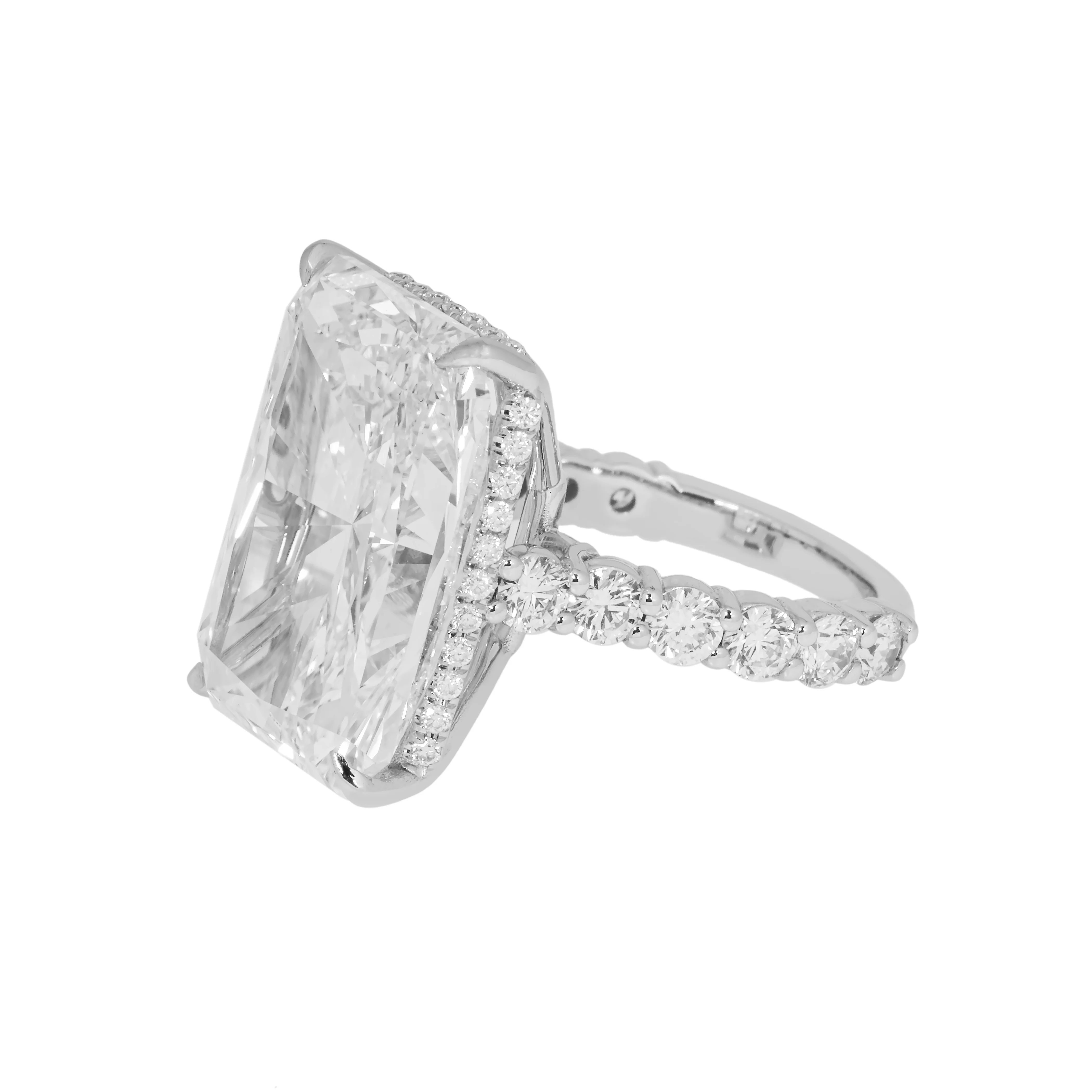 18K White Gold 20.01ct Radiant Cut Diamond Engagement Ring 22.26ctw - Image 4