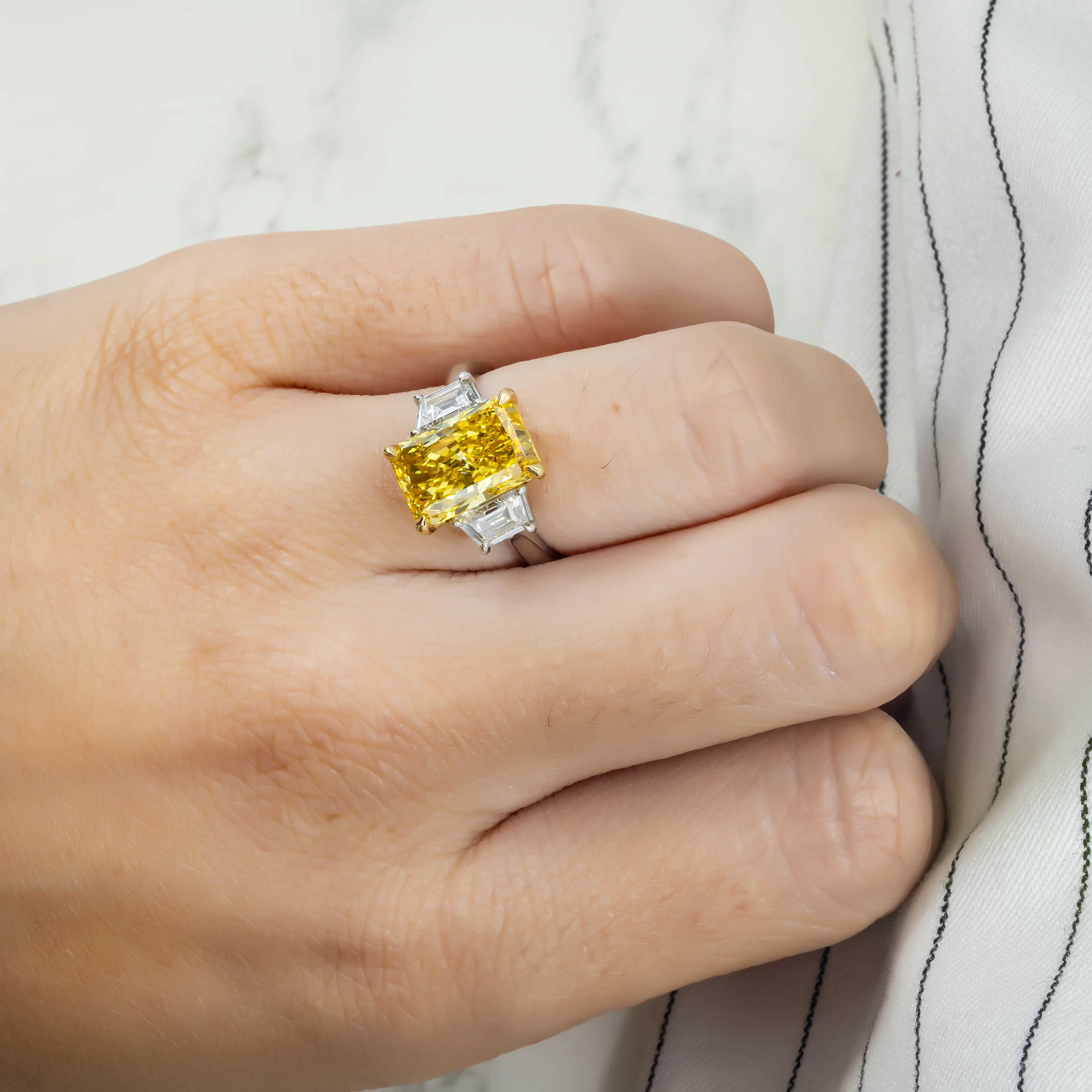 GIA 18K White Gold 4ct Radiant Cut Fancy Vivid Yellow Diamond Ring 5.03ctw - Image 3