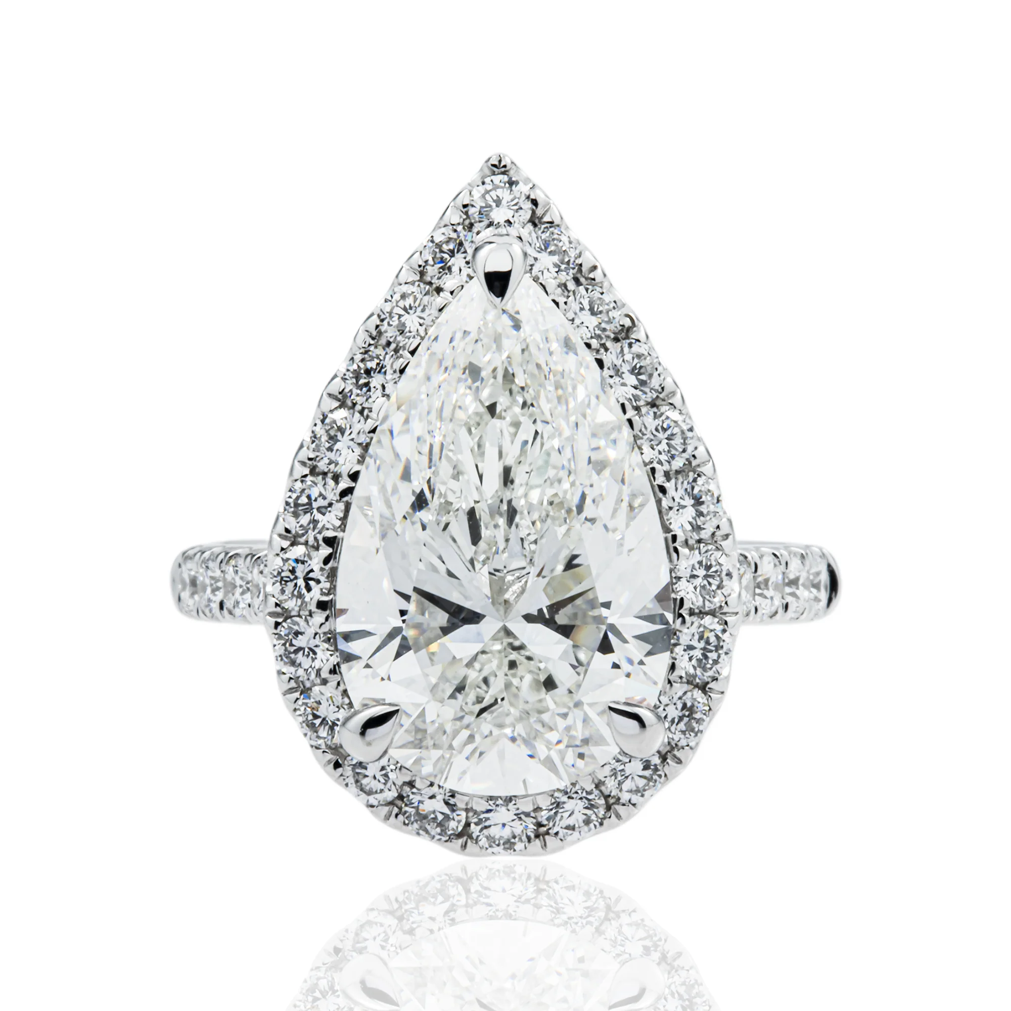 18K White Gold 5.50ct Pear Cut Diamond Engagement Ring 6.39ctw