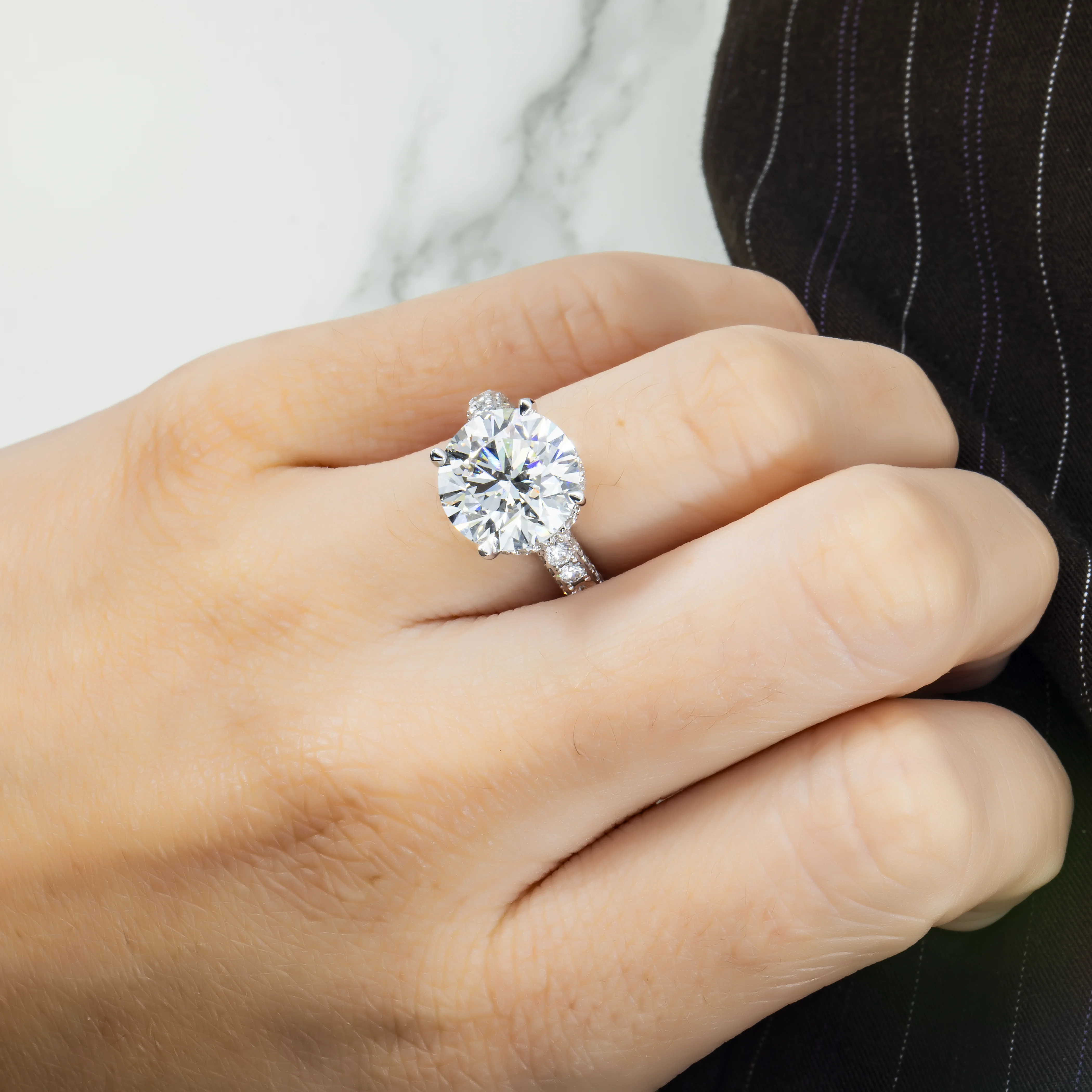 18K White Gold 6.42ct Round Cut Diamond Engagement Ring 8.29ctw - Image 3