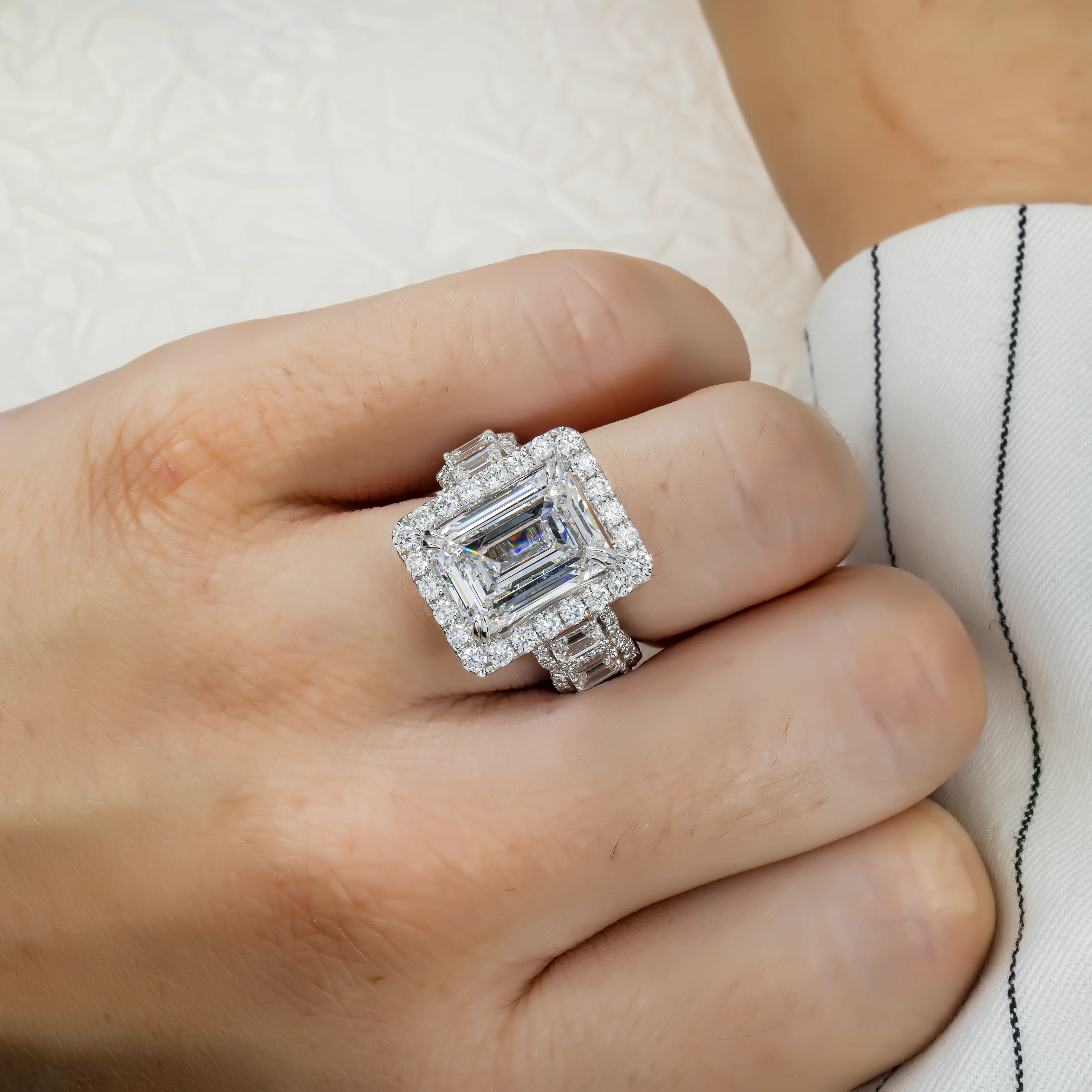 18K White Gold 7.58ct Emerald Cut Diamond Engagement Ring 11.43ctw - Image 3