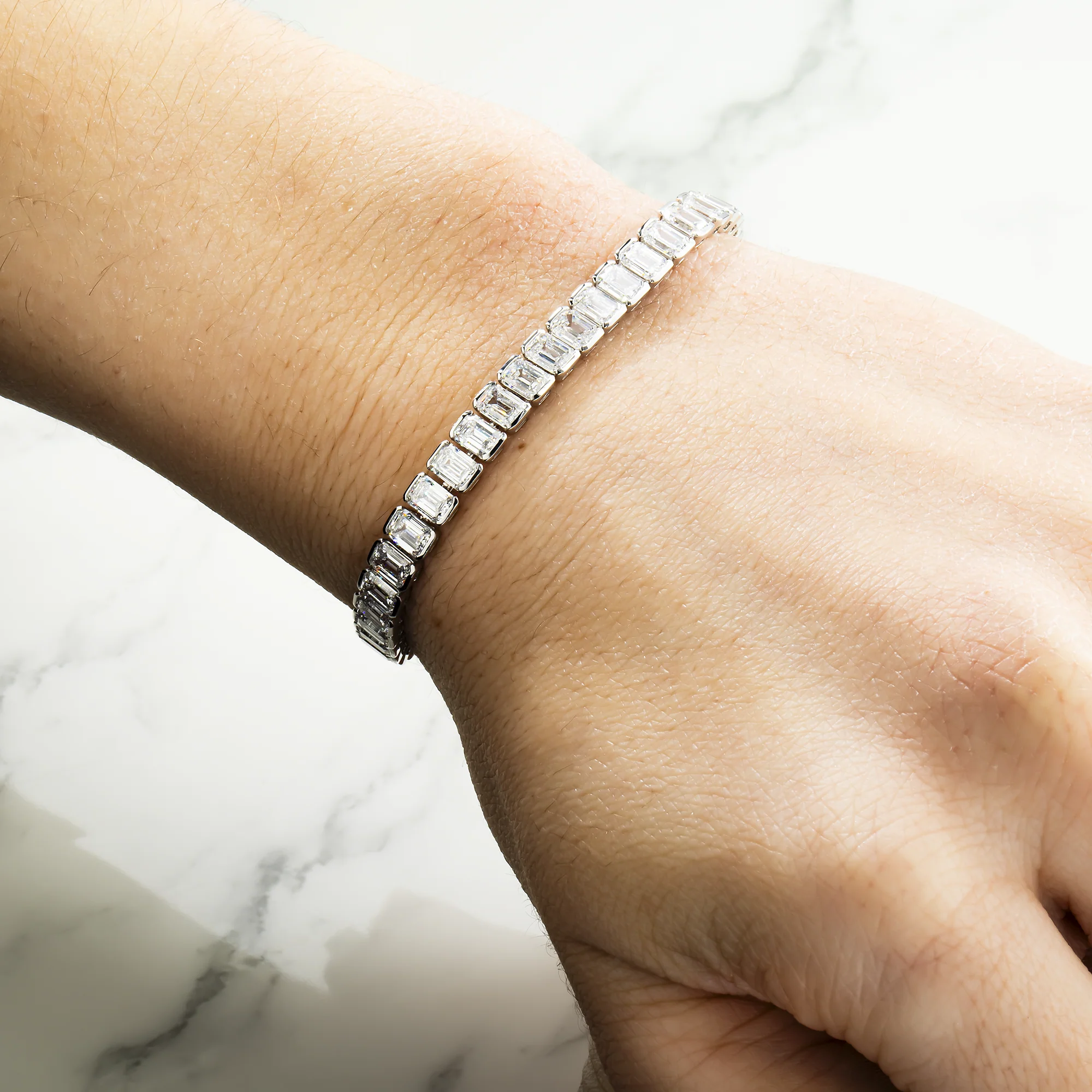 18K White Gold Channel Set Emerald Cut Diamond Tennis Bracelet 15.82ct - Image 2