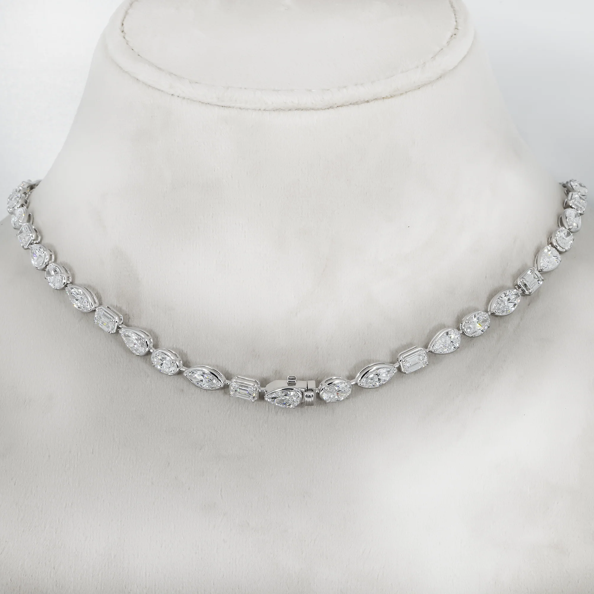 18K White Gold Combination Cut Diamond Chain 24.86ct - Image 4
